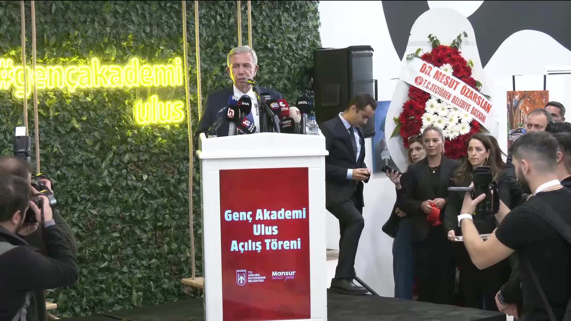 "Genç Akademi Ulus"un açılışını yapan Mansur Yavaş: " 'Üniversite Ankara'da okunur' mottosunu kuvvetli bir şekilde gerçekleştirmek istiyoruz"