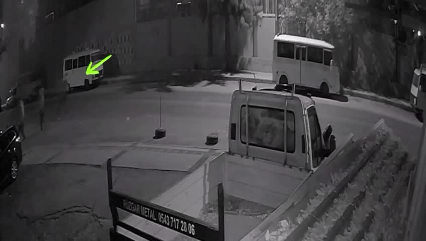 Kurşunlayarak kaçmışlardı: Oto galeri çetesine eş zamanlı operasyon