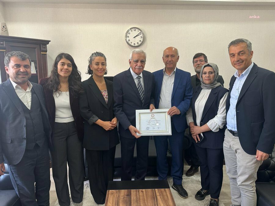 DEM Partili Saliha Aydeniz: Mardin Büyükşehir Belediyesi’ne kayyum atandı