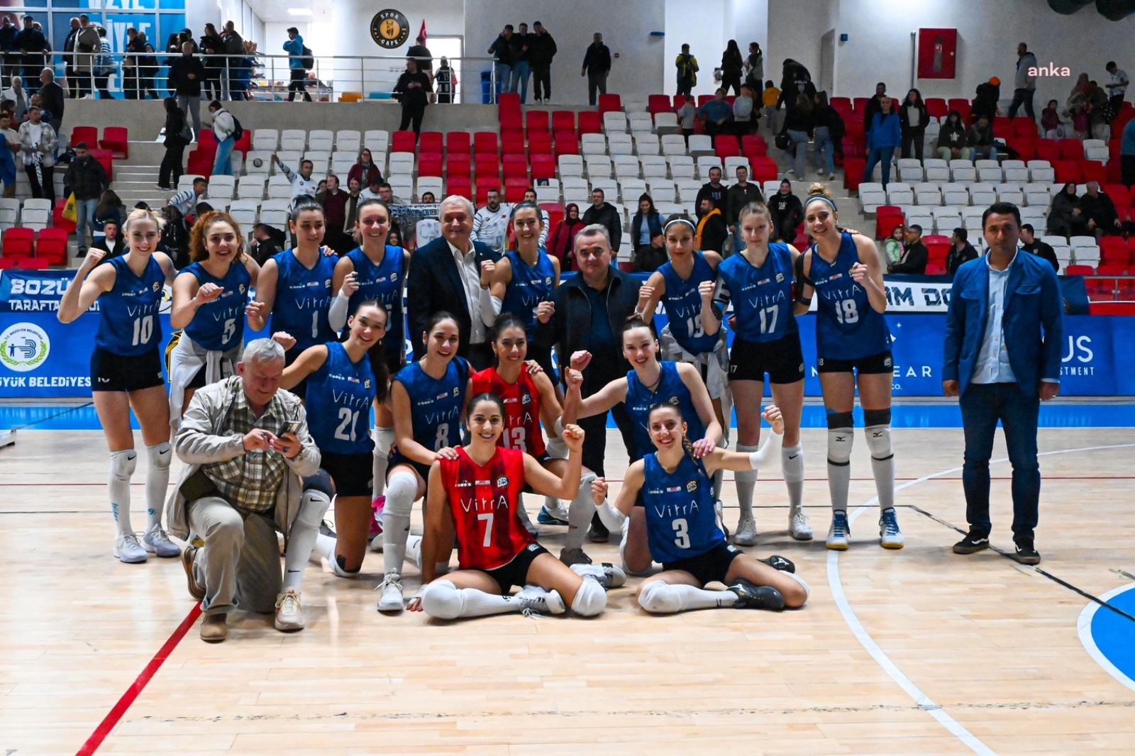 Bozüyük Belediyesi Kadın Voleybol Takımı, Havran Belediye Spor Kadın Voleybol Takımını 3-0 yendi