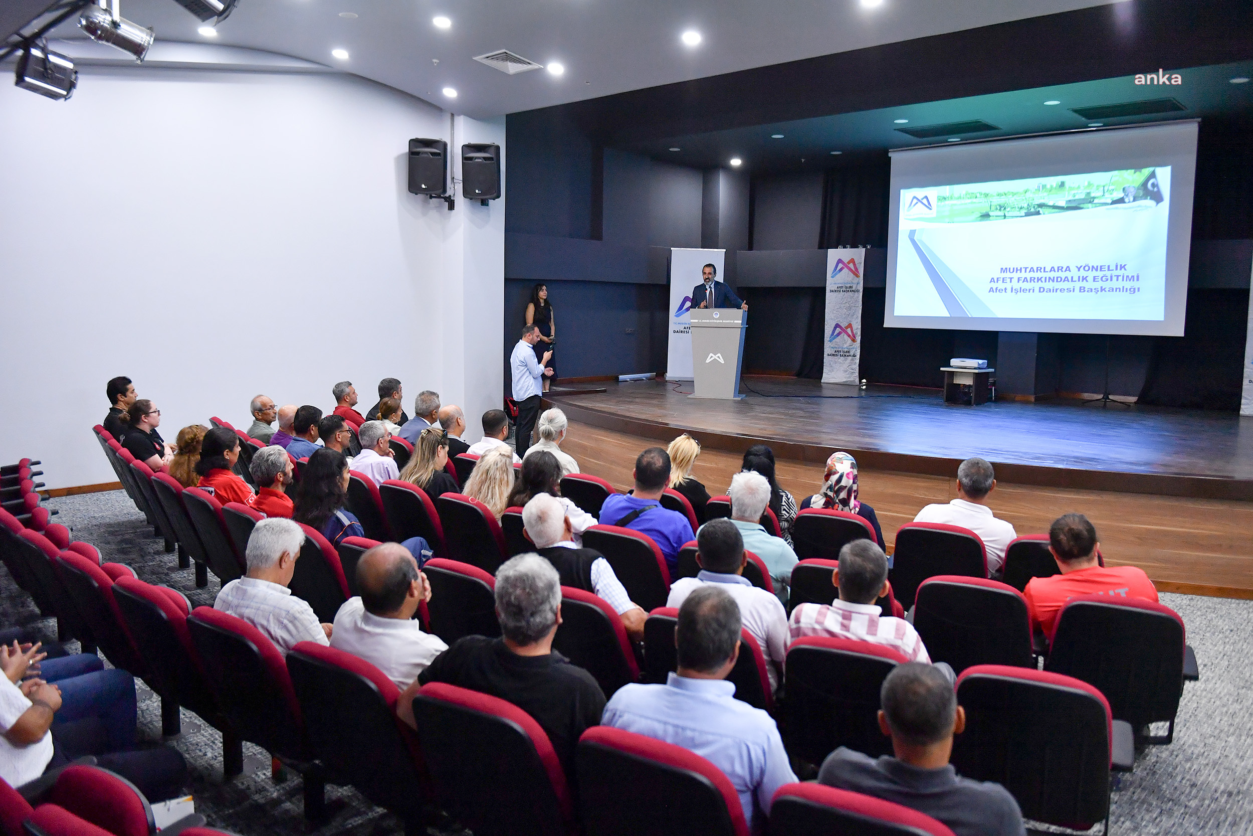Mersin Büyükşehir Belediyesi’nden muhtarlara yönelik afet farkındalık eğitimi
