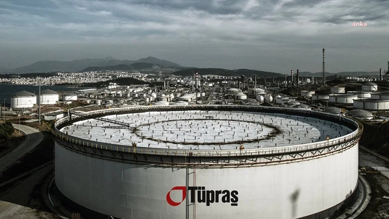 Tüpraş'ta meydana gelen patlamanın ardından şirketin hisseleri borsada geçici olarak işleme kapatıldı