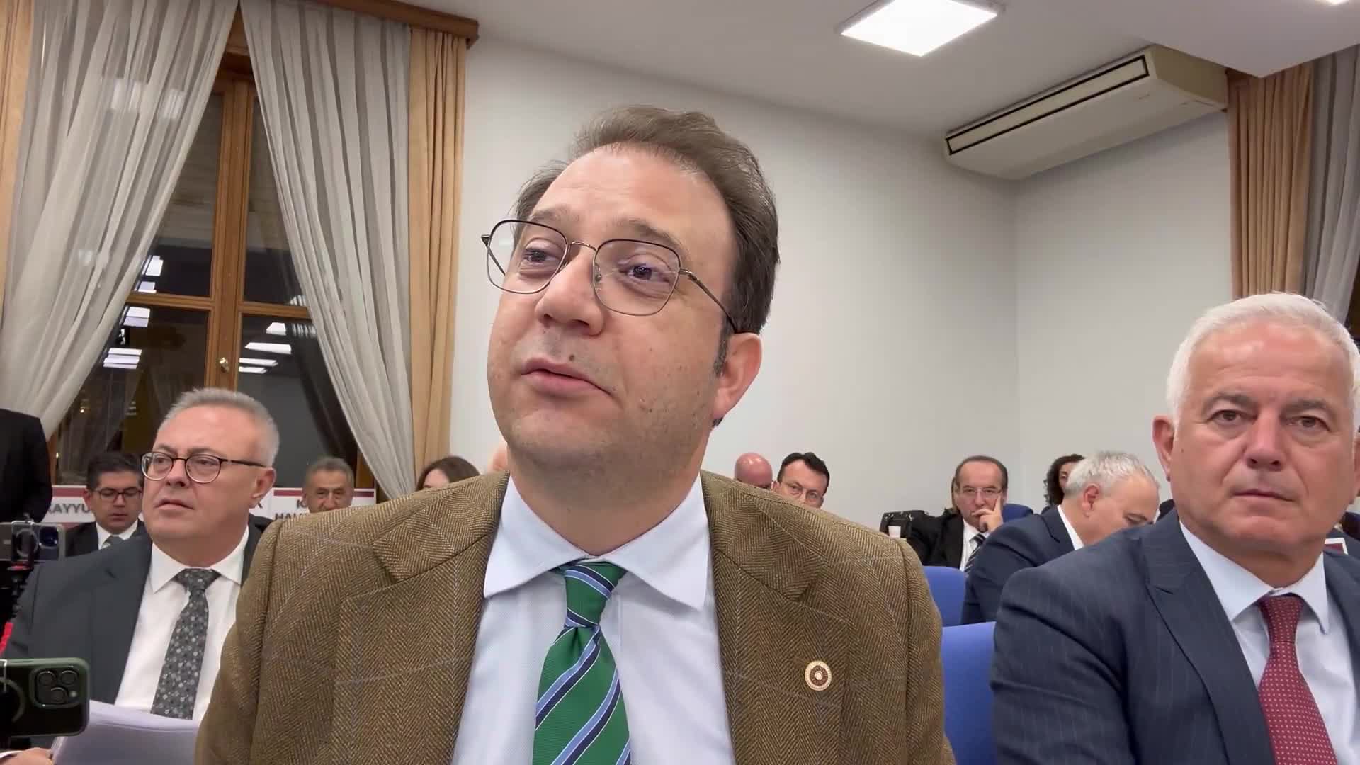 CHP'li Alp, Bakan Bak'ın aldığı hediye tespihlerin parasını eski Mardin kayyumunun verdiğini  iddia etti...