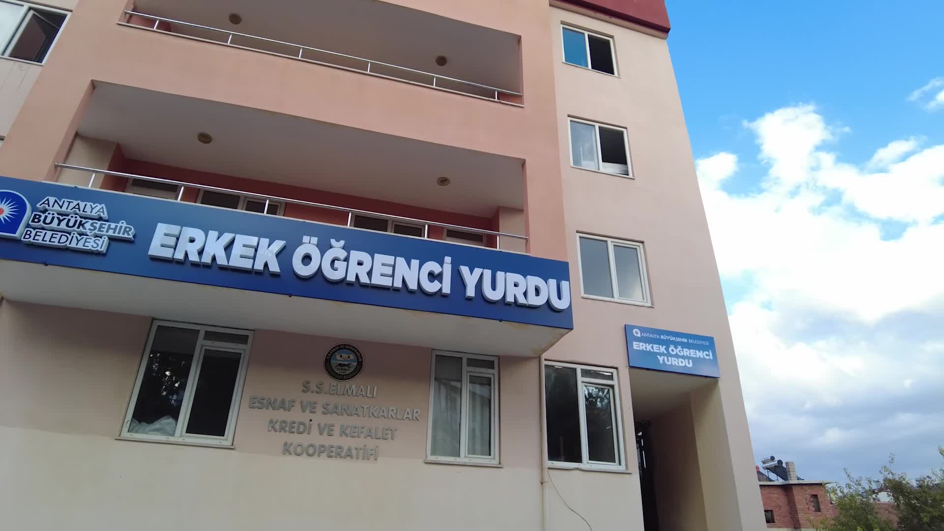 Elmalı’da üniversite öğrencilerinin ilk tercihi Antalya Büyükşehir Belediyesi Yurdu