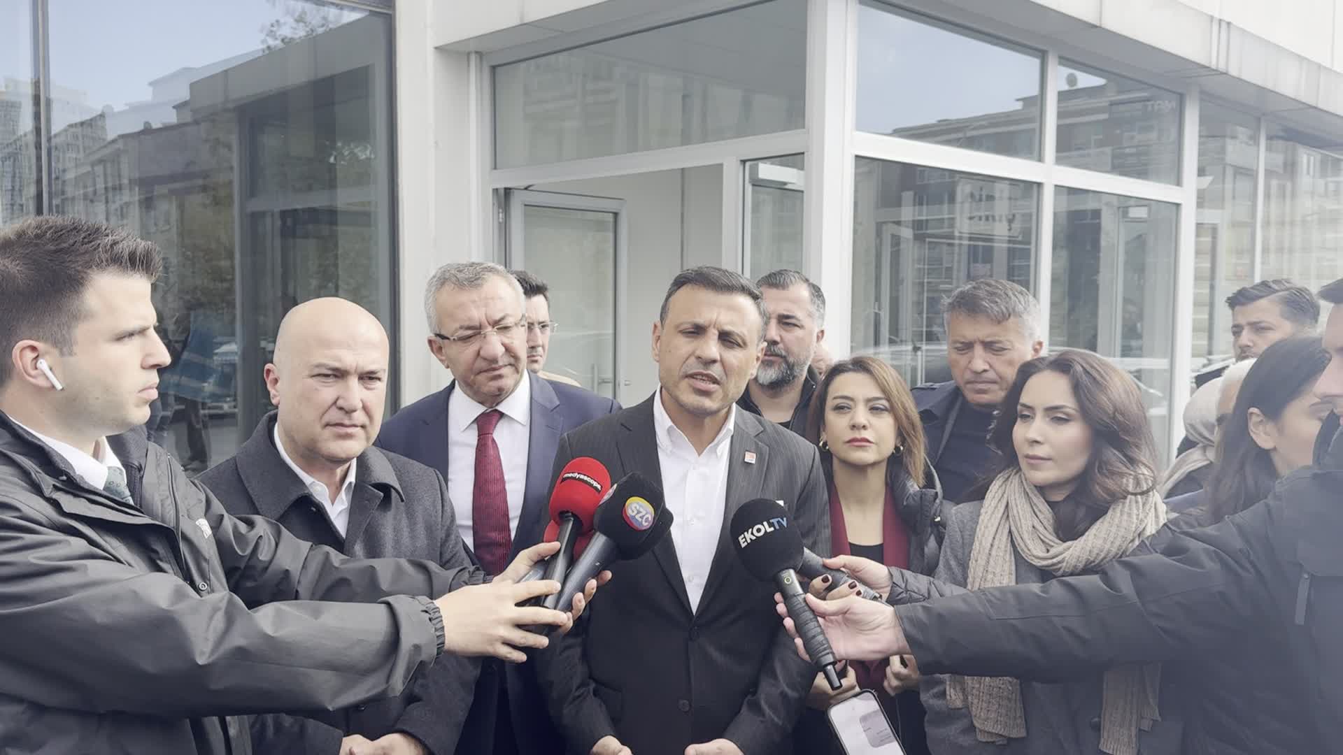 CHP heyeti İstanbul Valisi Davut Gül ile görüştü... Özgür Çelik: “Ortak paydada buluşamadık”