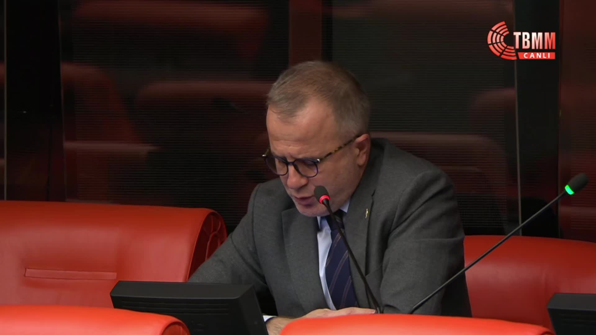 CHP Ankara Milletvekili Okan Konuralp, ölümünün 44'üncü yılında İlhan Erdost'u andı