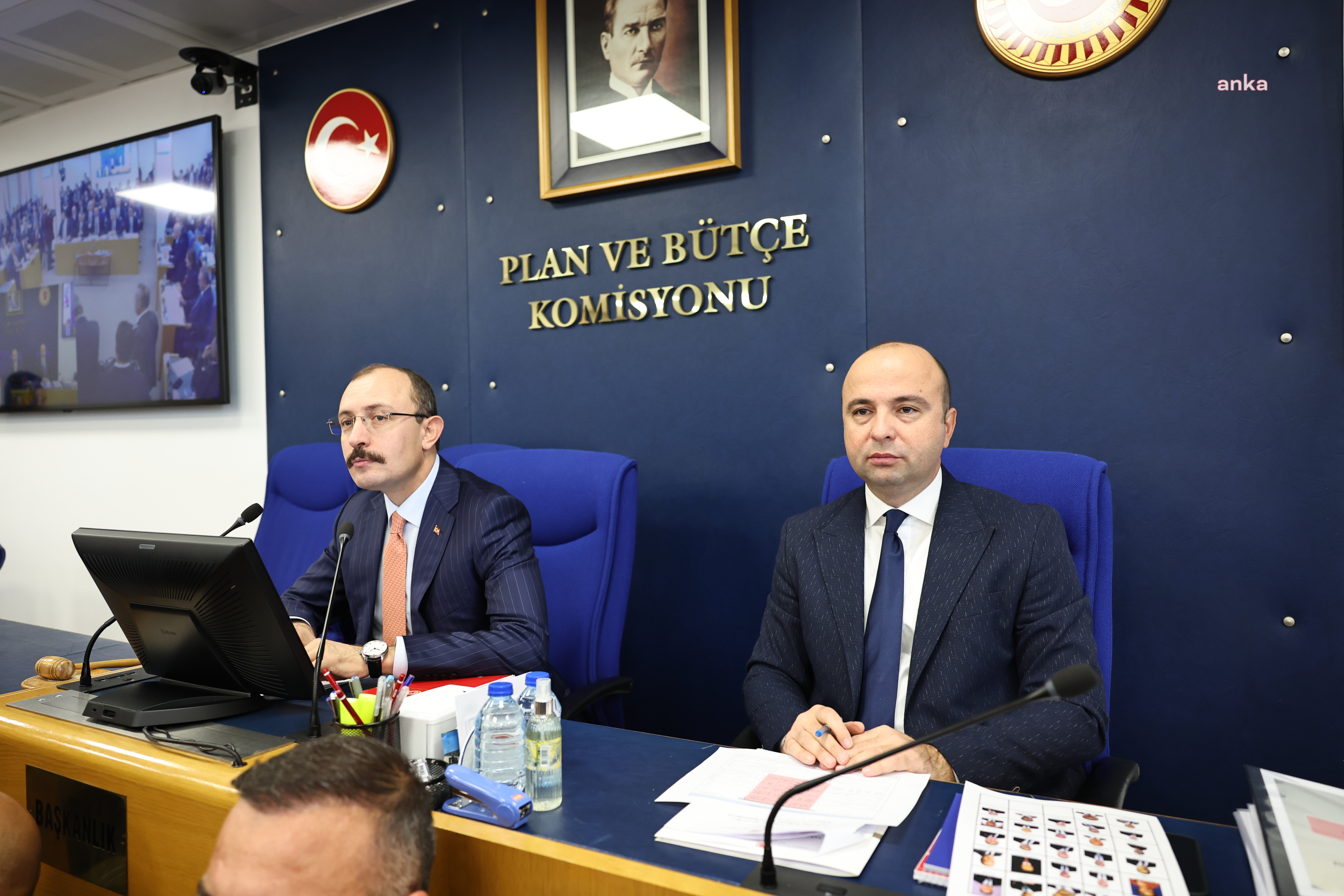 Bütçe görüşmelerinde 'Samsun OSB" tartışması...Komisyon Başkanı Muş'tan CHP'li Şevkin'in "Chery" iddiasına yanıt: "Sanayicilere verilecek bir alan olarak yapıldı. Gizlediğimiz bir şey değil"