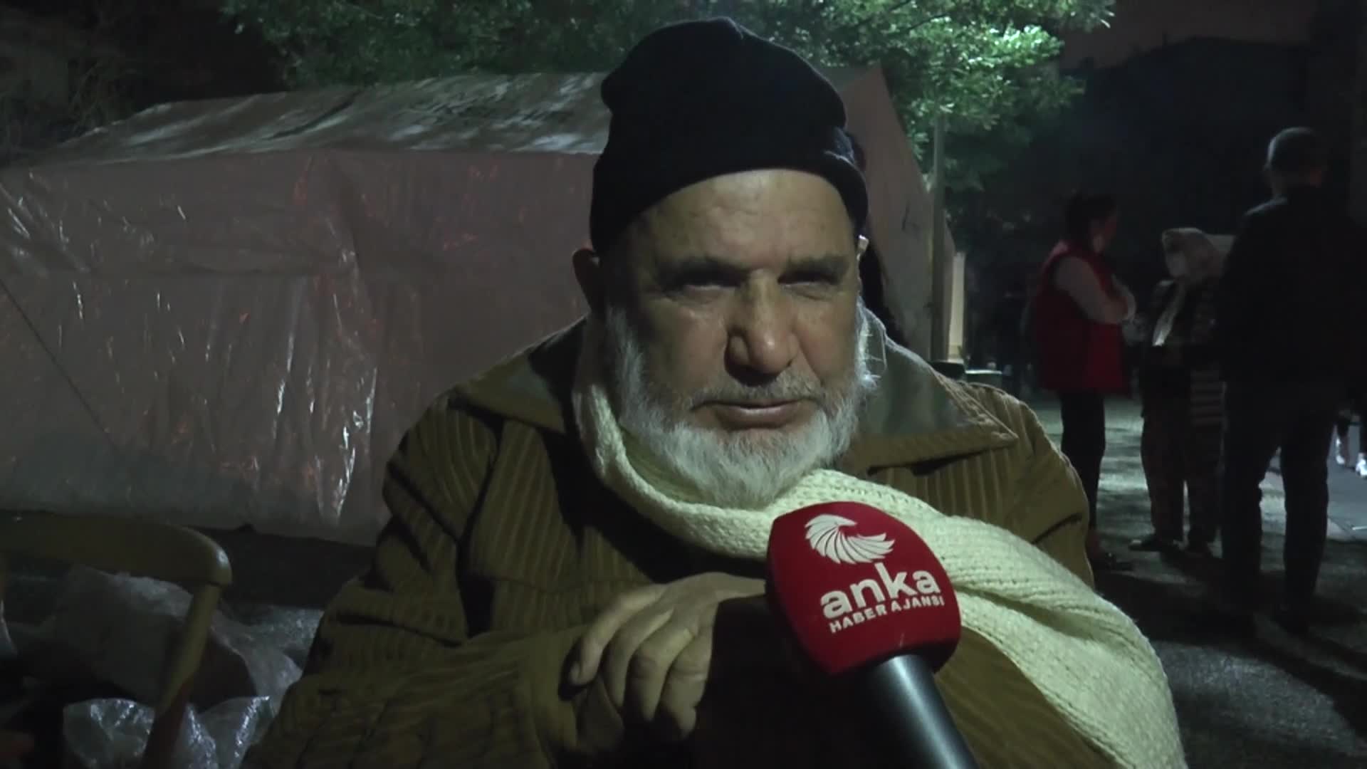 ÇADIR ARASI SOHBETLERİN NEŞE KAYNAĞI ABDÜLHAMİT DEDE