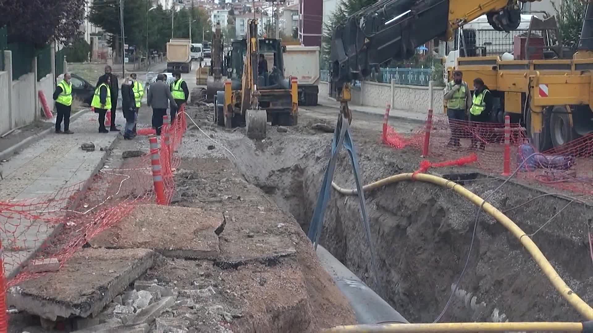 ASKİ, SİNCAN SARAYCIK BÖLGESİ’NDE YAŞANAN SU SIKINTISINI ÇÖZÜME KAVUŞTURUYOR