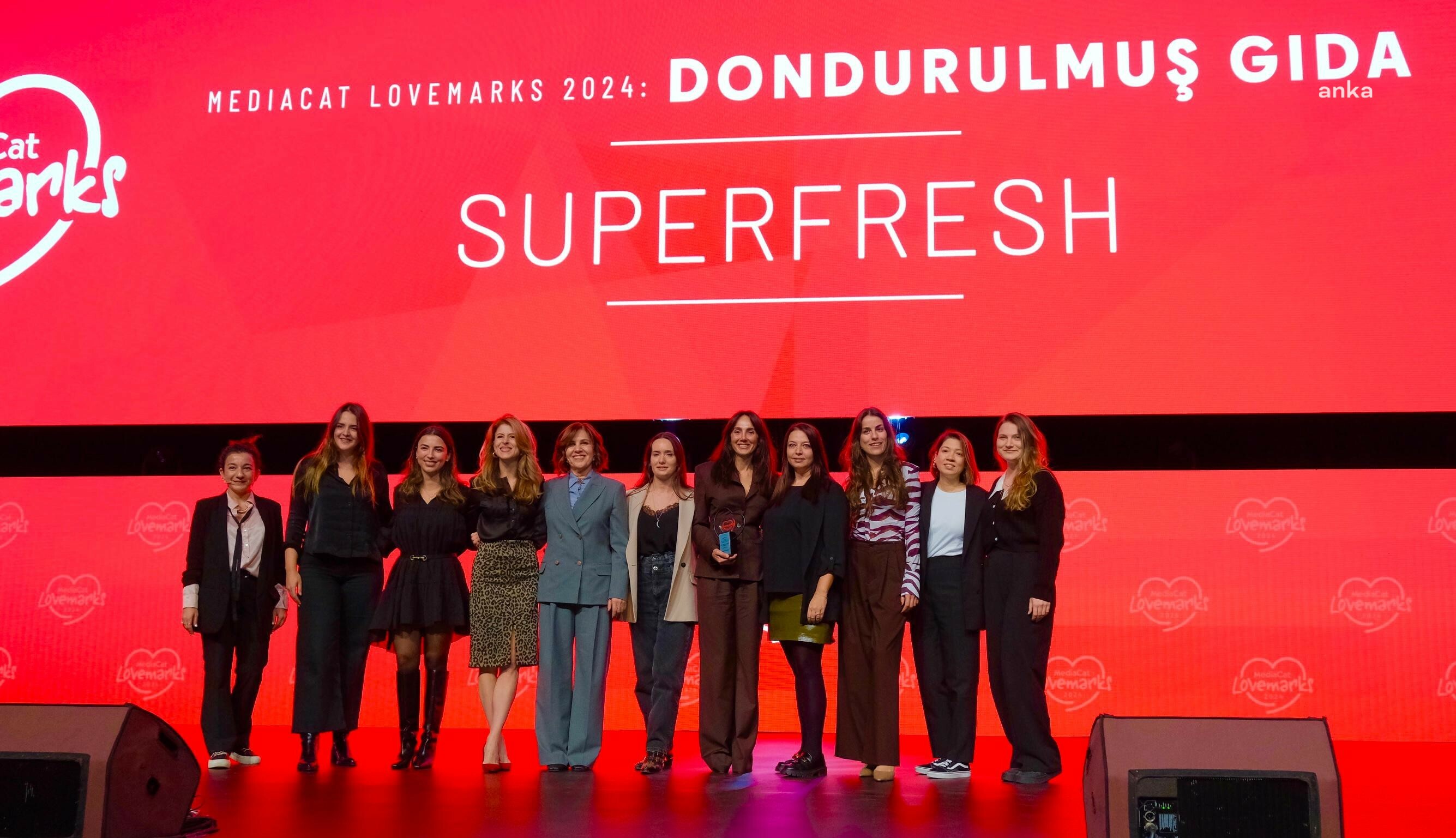 Türkiye’nin 'Lovemark'ı Superfresh ödülünü aldı