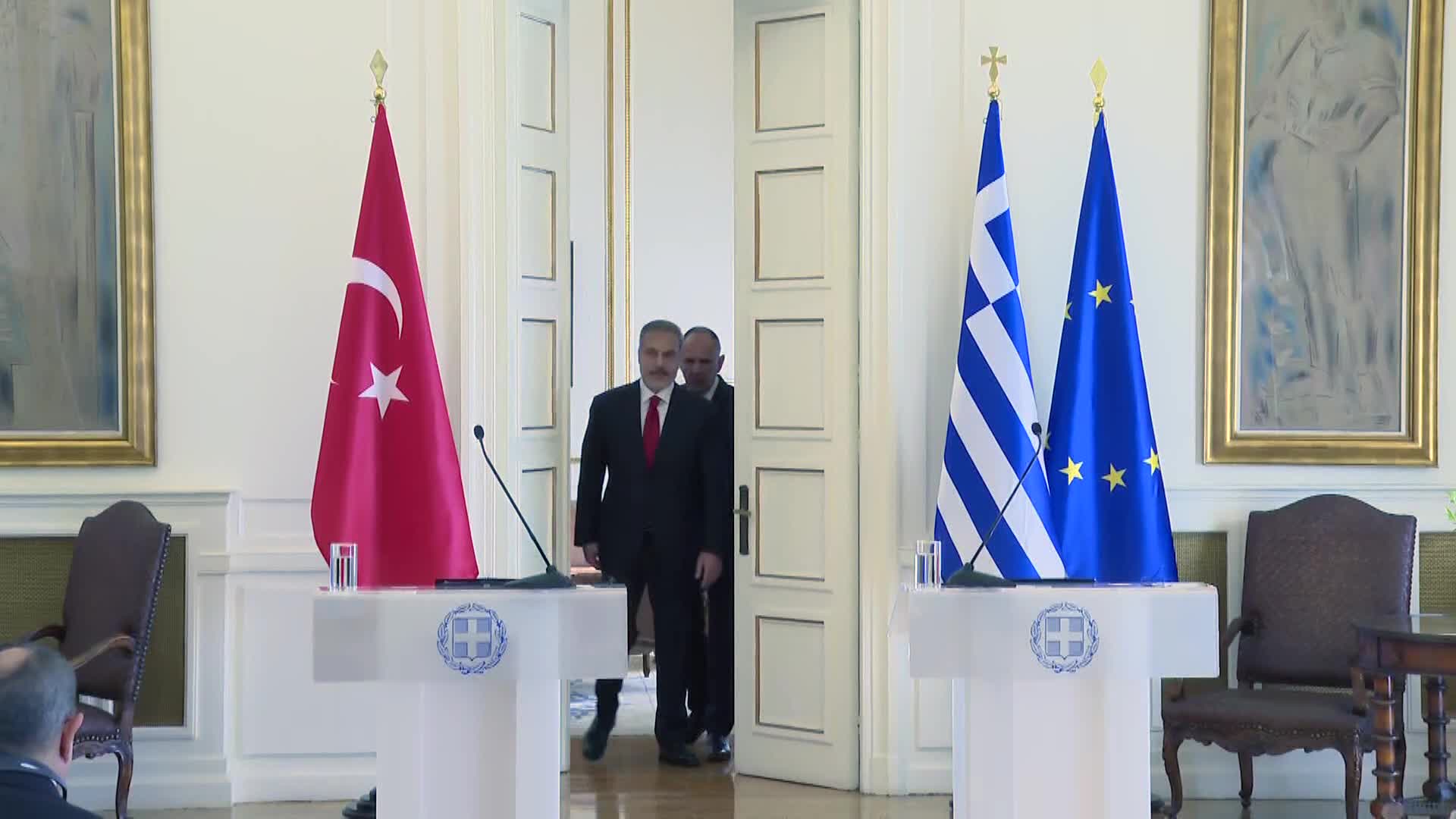 Bakan Fidan Atina’da... “Ülkelerimiz arasındaki olumlu iklimi kalıcı hale getirmeliyiz”