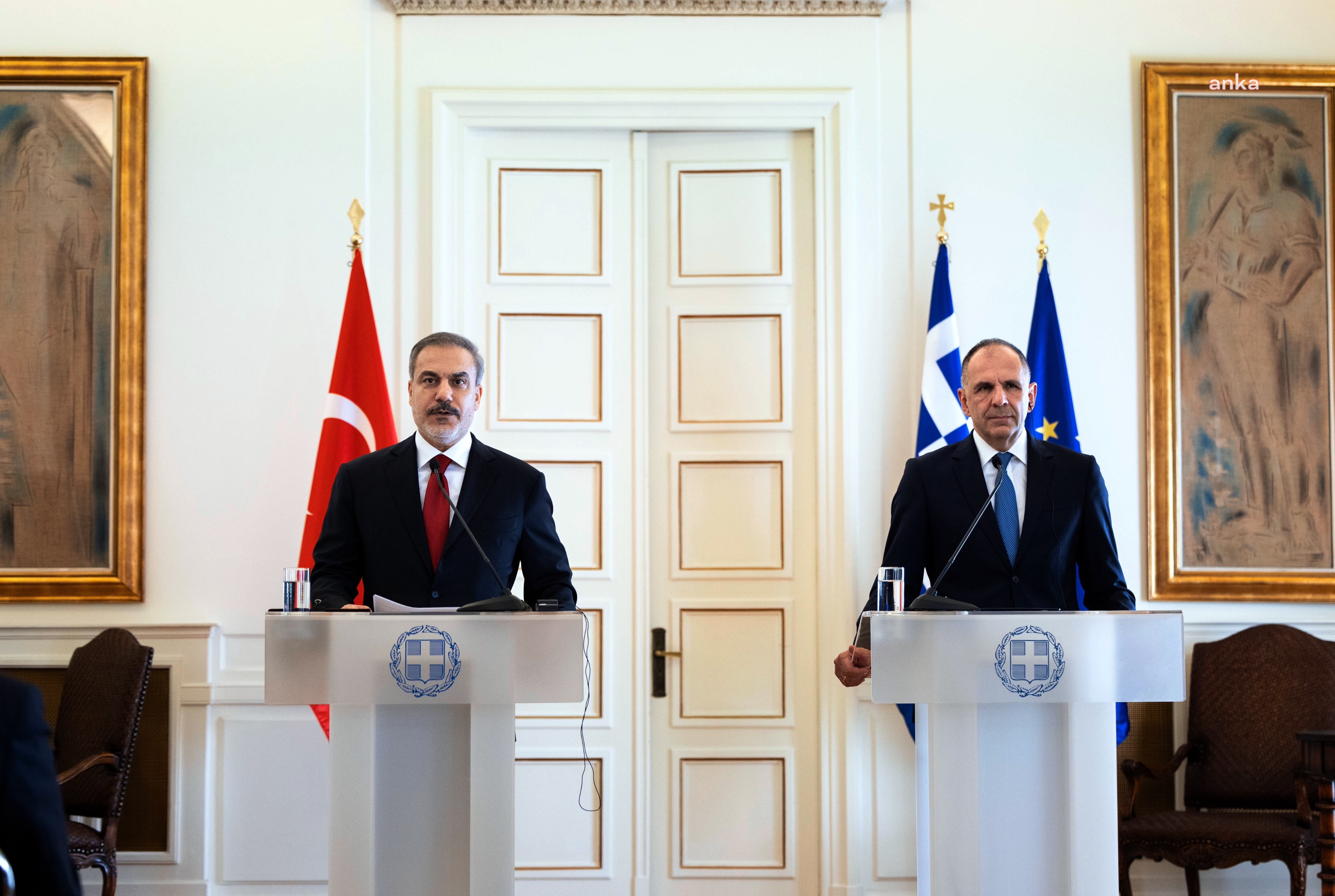 Bakan Fidan: Yunanistan'daki görüşmelerde ilişkilerimizin her boyutunu yapıcı bir yaklaşımla ele aldık