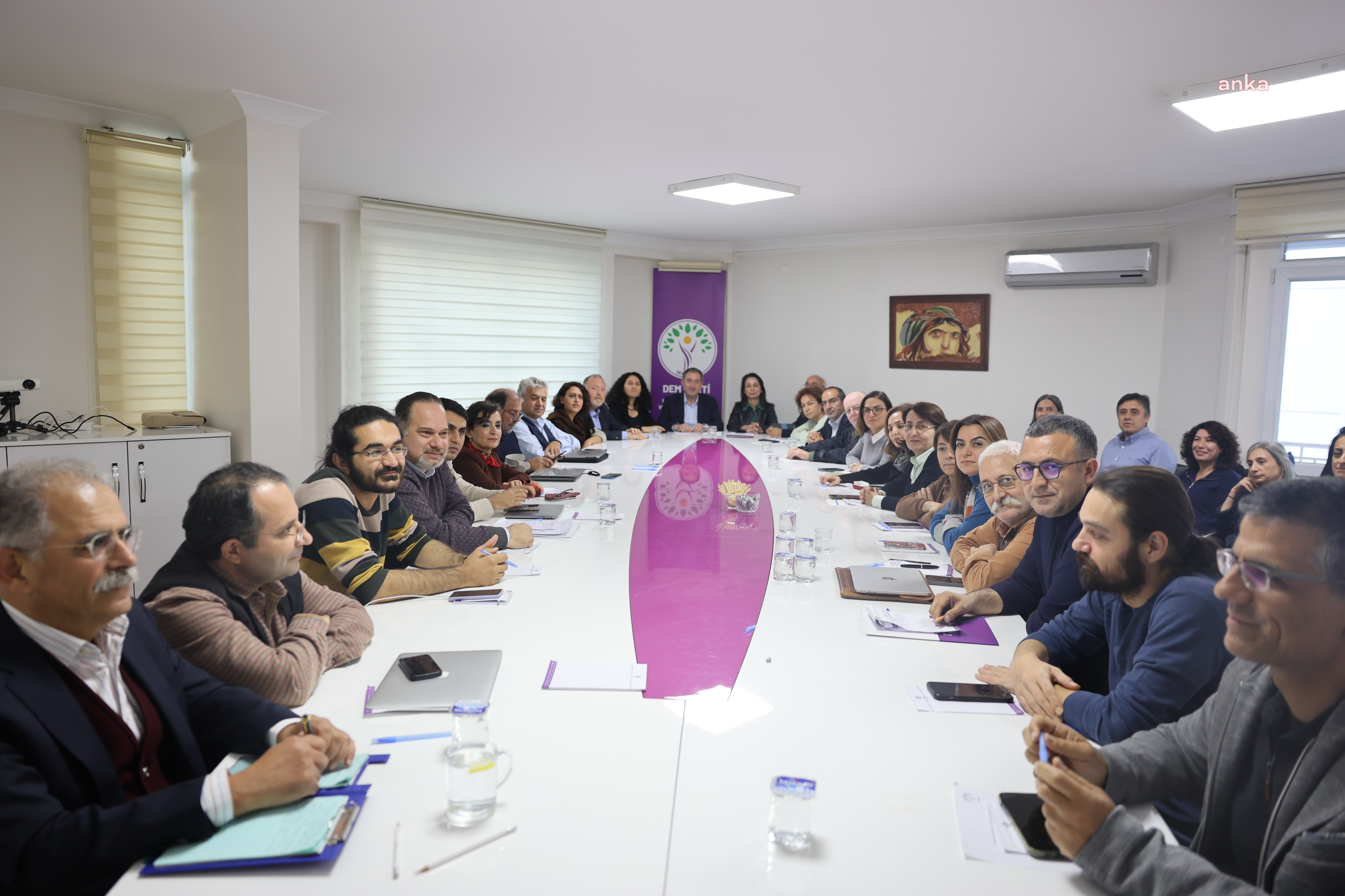 DEM Parti:  “Kürt meselesinde demokratik ve barışçı çözümü savunuyoruz”