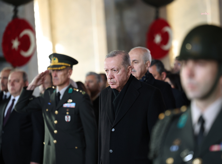 Büyük Önder Atatürk'ü anıyoruz... Devlet erkanı, Anıtkabir'de Ata'nın huzuruna çıktı