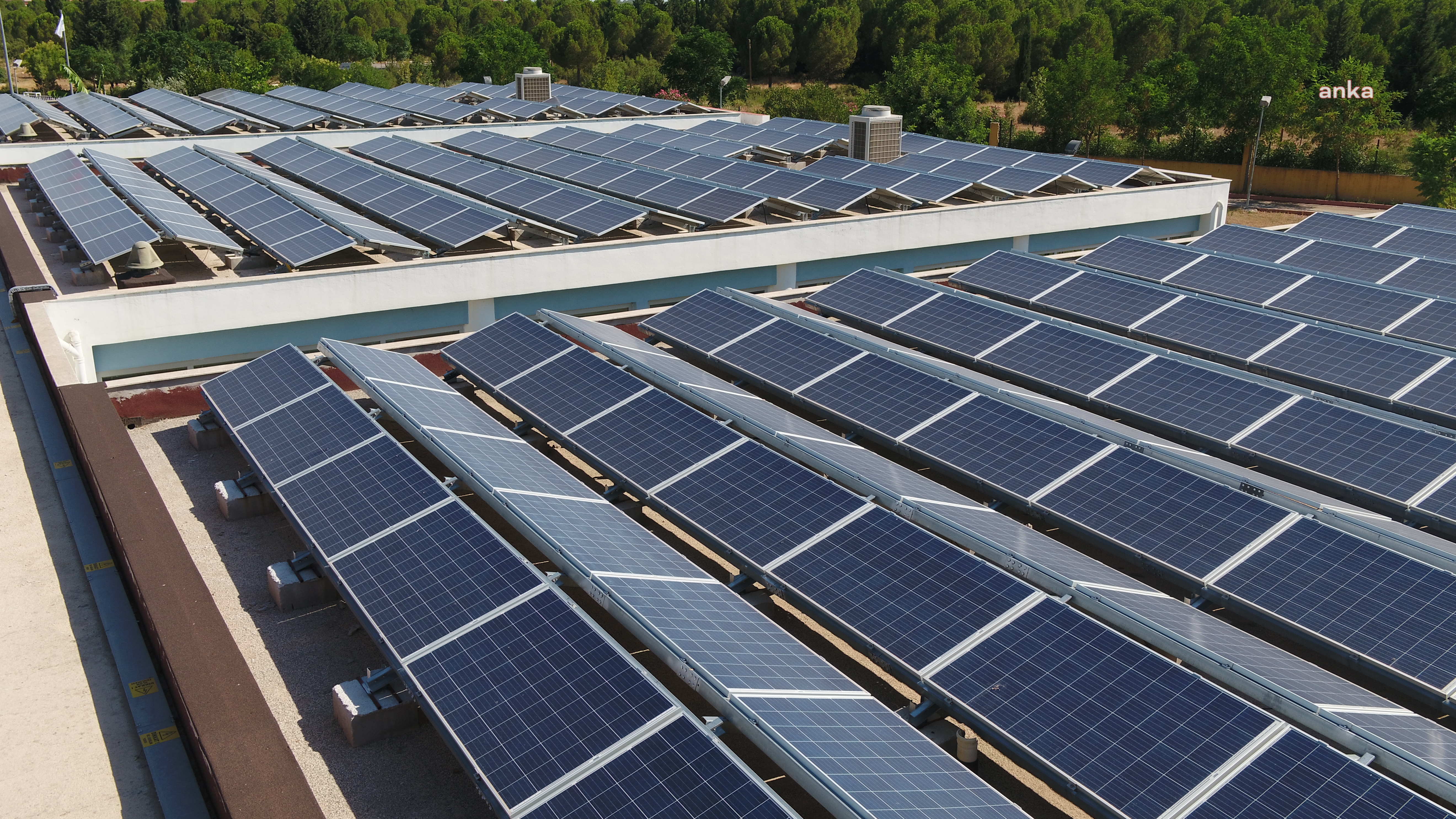 Antalya Büyükşehir Belediyesi, yenilenebilir enerjiye yatırım yapmaya devam ediyor
