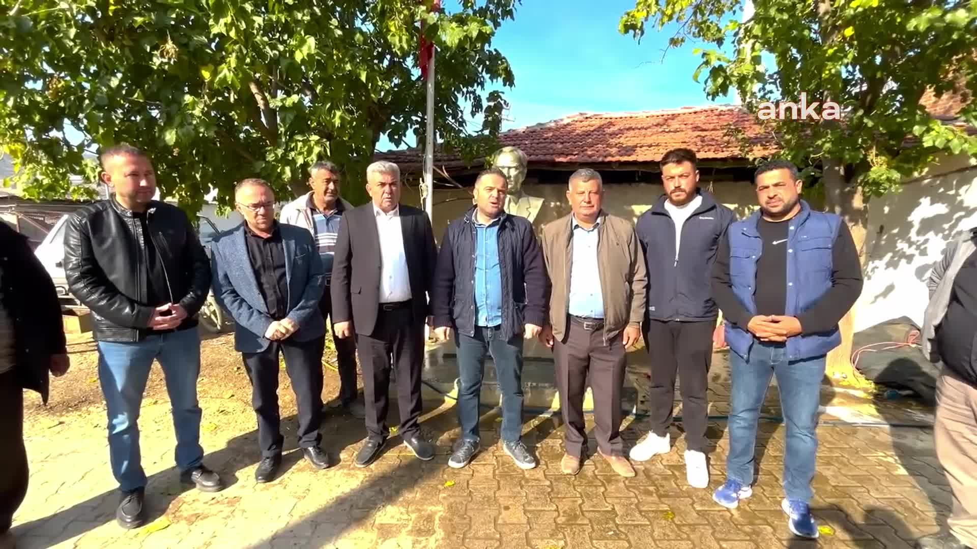 İzmir Kiraz'da Atatürk büstlerine saldırı