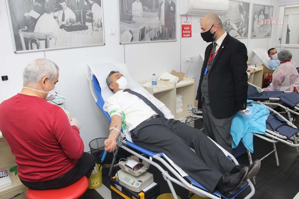 SEYDİŞEHİR BELEDİYE BAŞKANI TUTAL, KIZILAY'A KAN BAĞIŞINDA BULUNDU