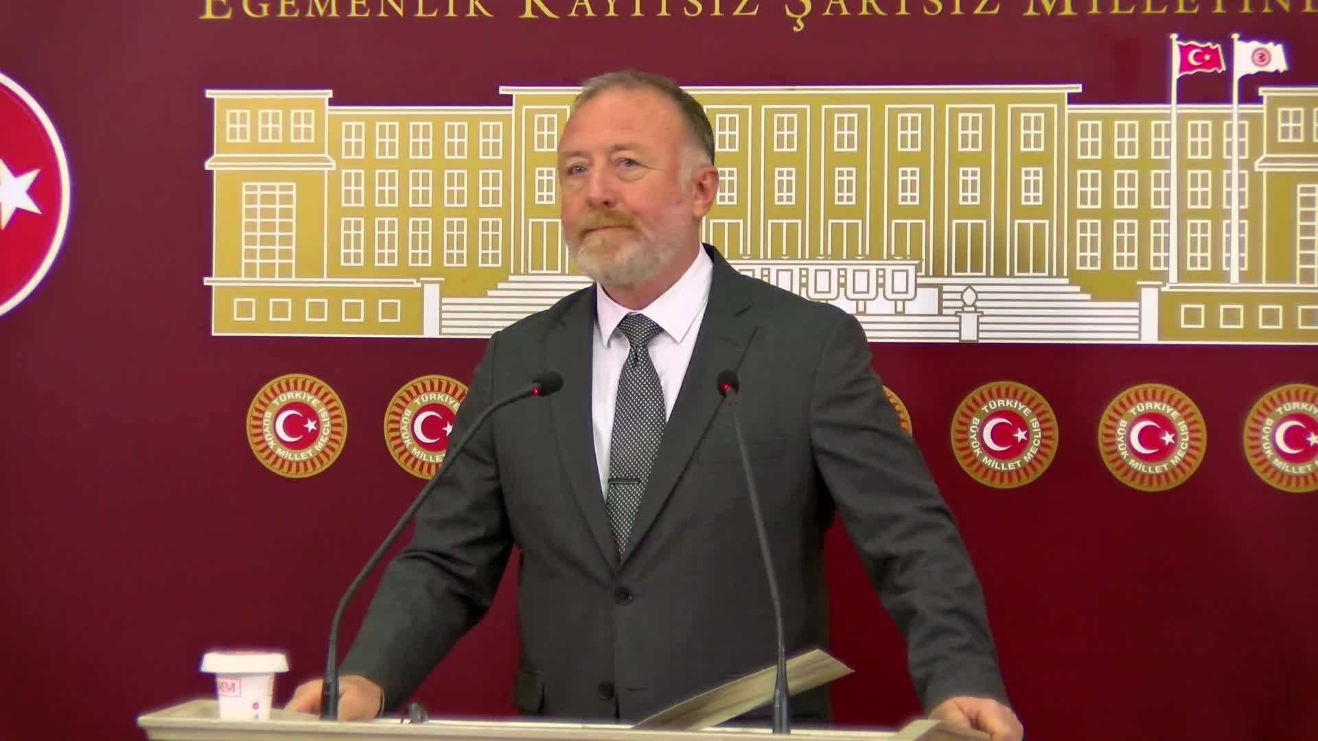 Sezai Temelli: "Etki ajanlığı yasası geçerse, Türkiye'de kayyum aleyhine laf söylediniz, etki ajanı olursunuz. Bu, muhalefeti basını susturmaya yönelik bir anlayış"