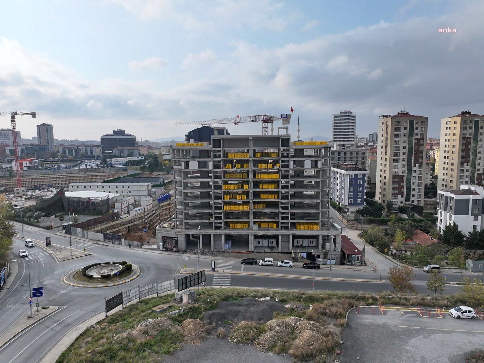 Ataşehir’de inşaat çalışmalarına,  pazar günleri ve bayramlarda yasak getirildi