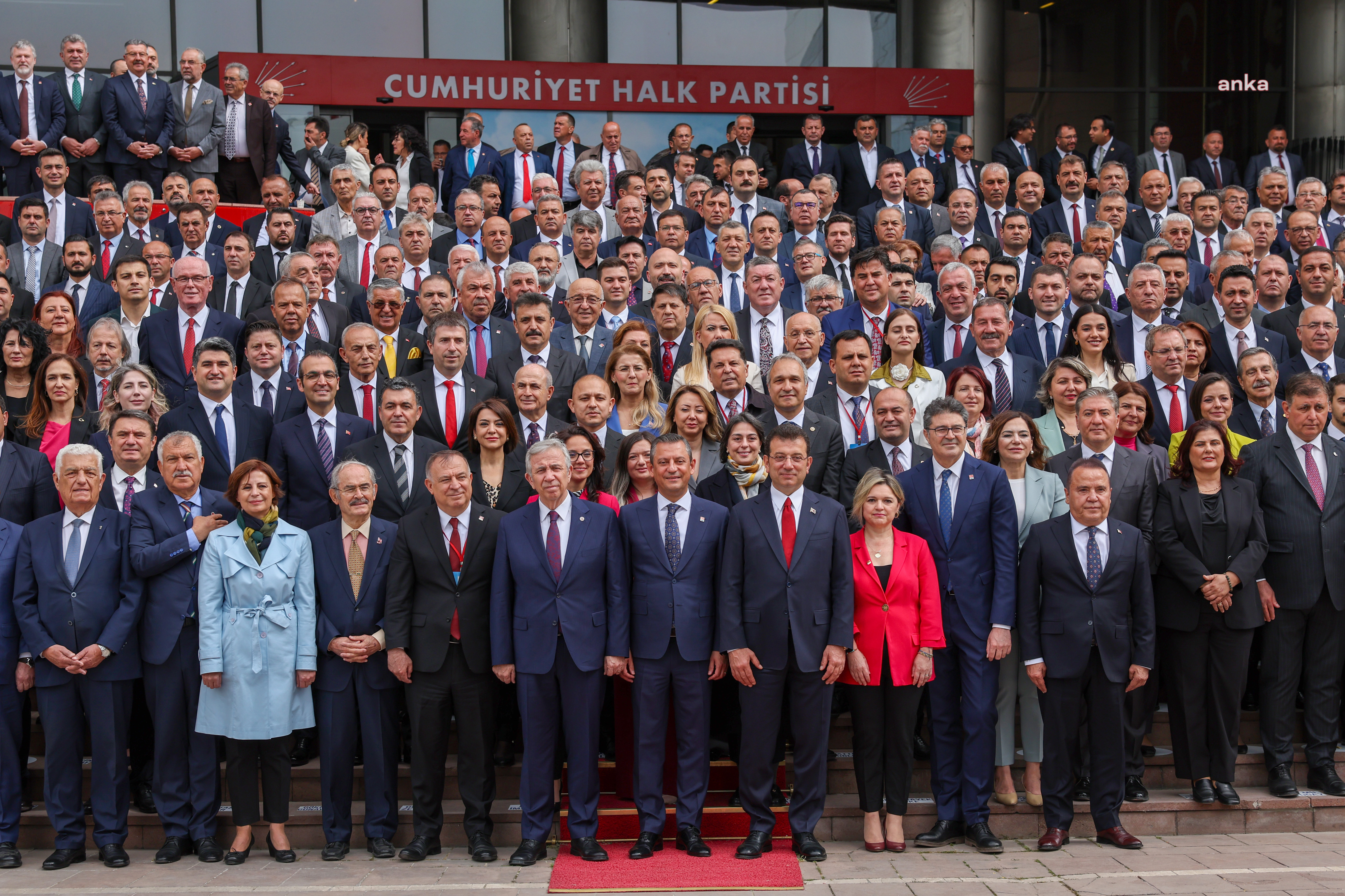 CHP’li belediye başkanları, konser ve etkinlik harcamalarına standart getirmek için toplanacak