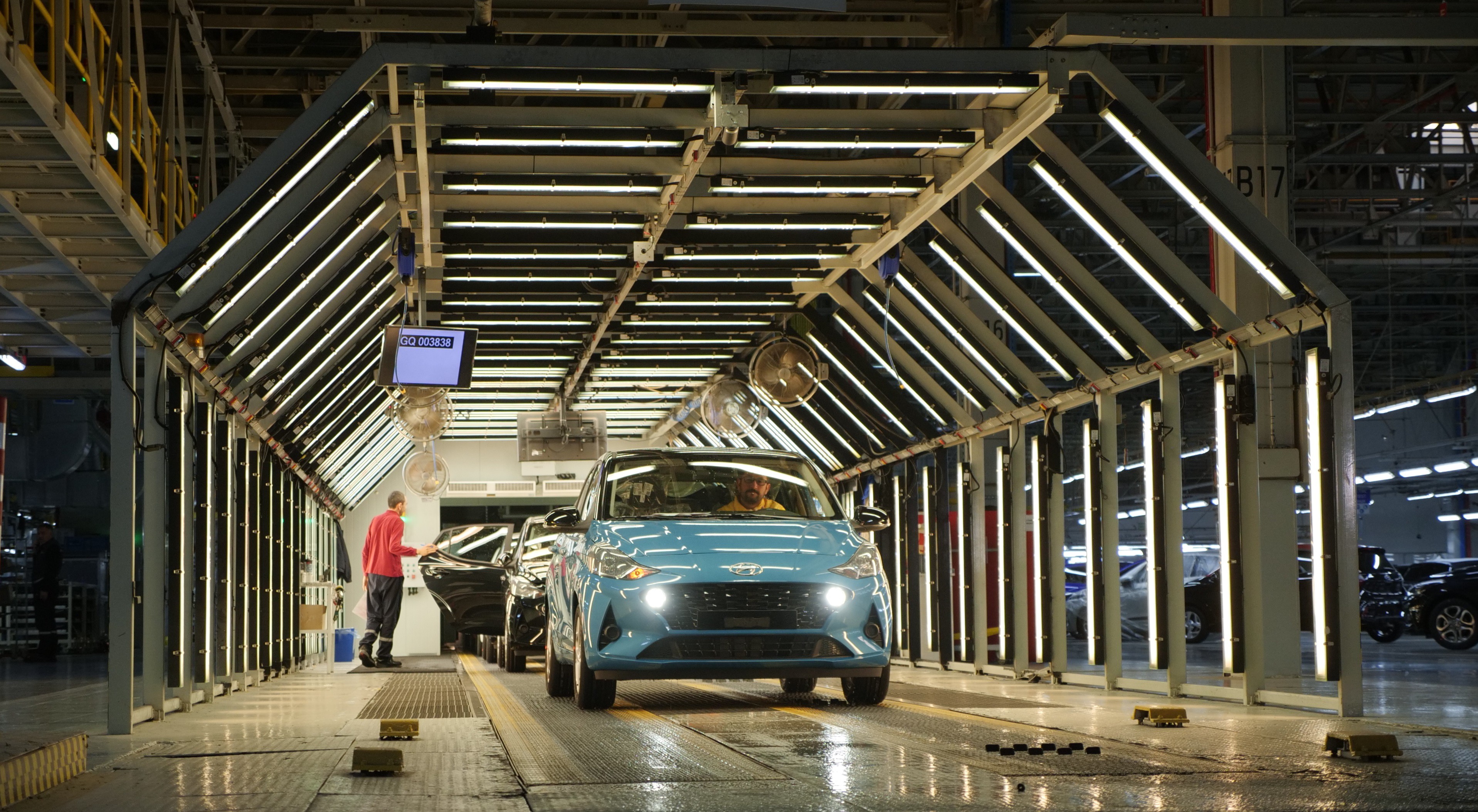 HYUNDAİ DE ÜRETİME ARA VERİYOR