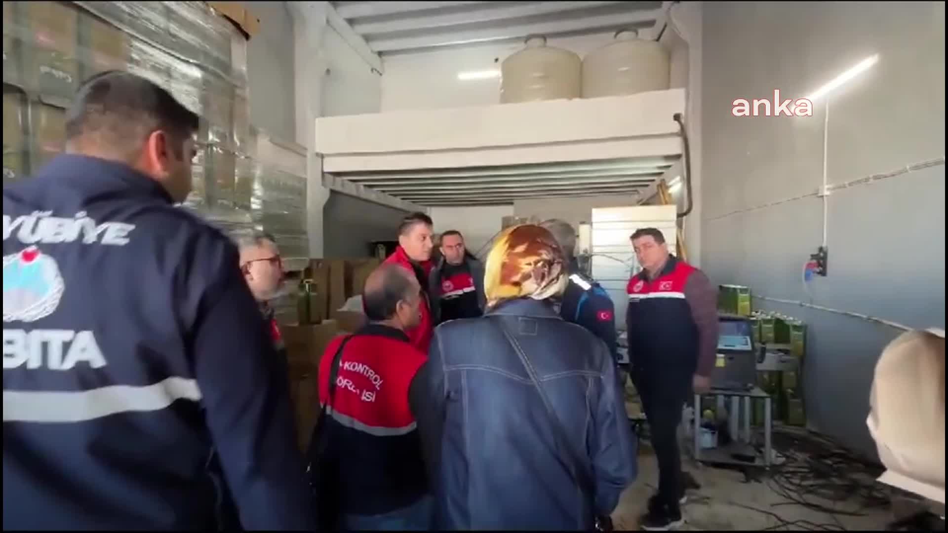 Şanlıurfa’da ünlü markaların etiketleri taklit edilerek piyasaya sürülmeye hazır çok sayıda sahte ürün ele geçirildi