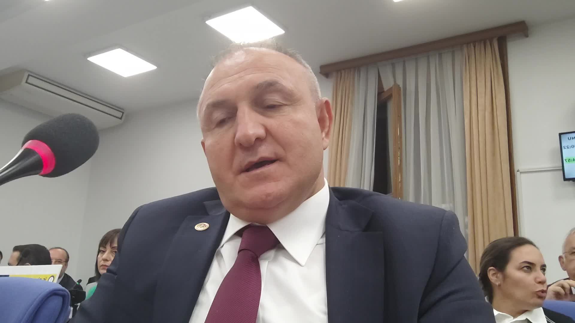 İYİ Partili Ömer Karakaş: "Bizim yıllarca çalışıp, didinip, devlete hizmet etmiş 4 milyondan fazla emeklimiz maalesef açlık sınırının altında maaş alıyor"