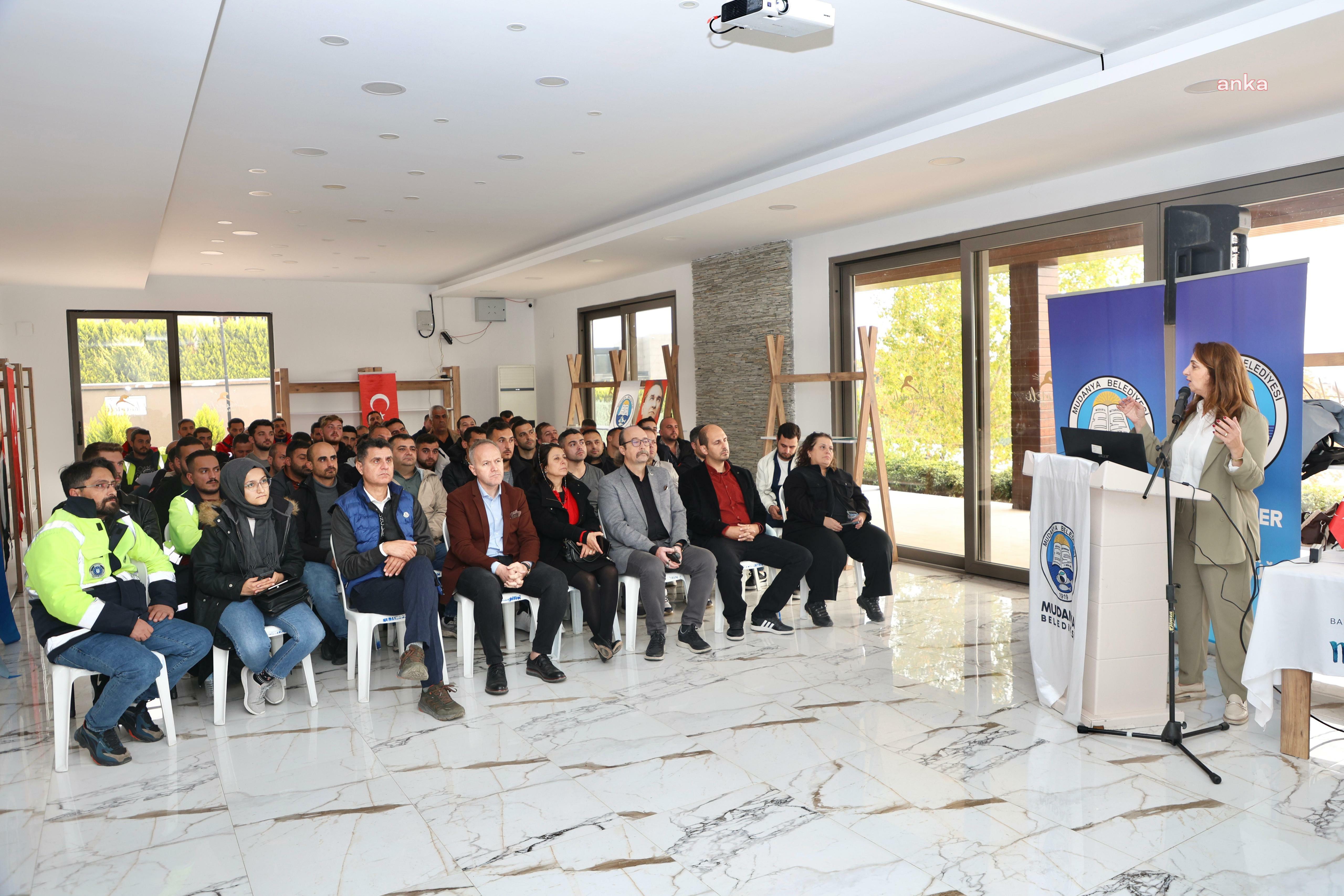 Mudanya Belediyesi, 'Başıboş Hayvanlara Yaklaşma ve Müdahale Teknikleri' konulu eğitim düzenledi