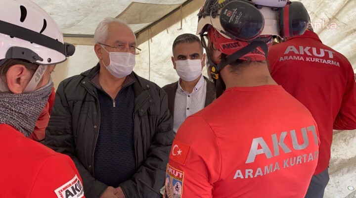 KARABAĞLAR BELEDİYE BAŞKANI SELVİTOPU, KORONAVİRÜSE YAKALANDI