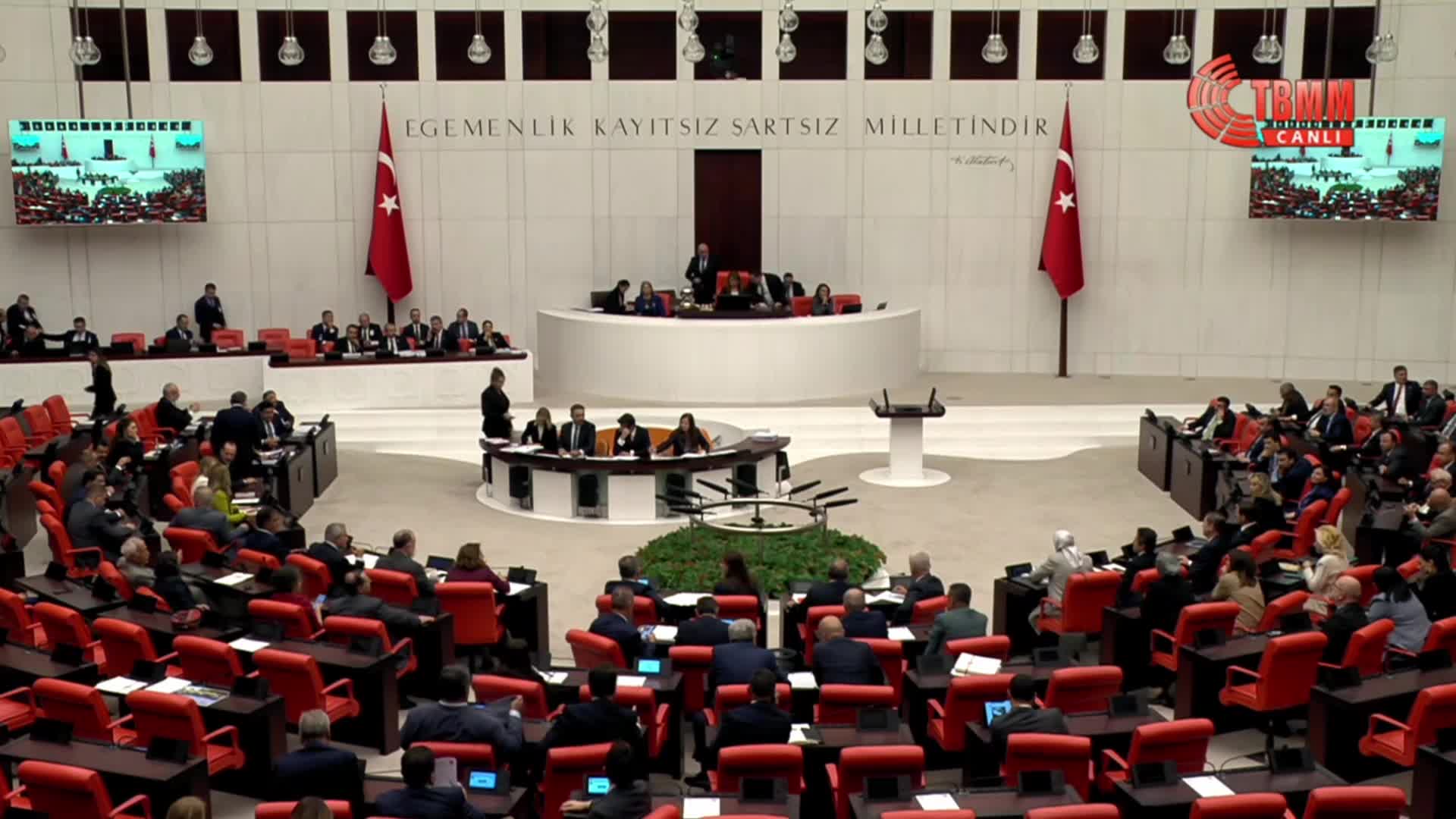 TBMM Genel Kurulu'nda  "Azerbaycan'ın Türkiye üzerinden İsrail'e petrol sevkiyatı" tartışması....