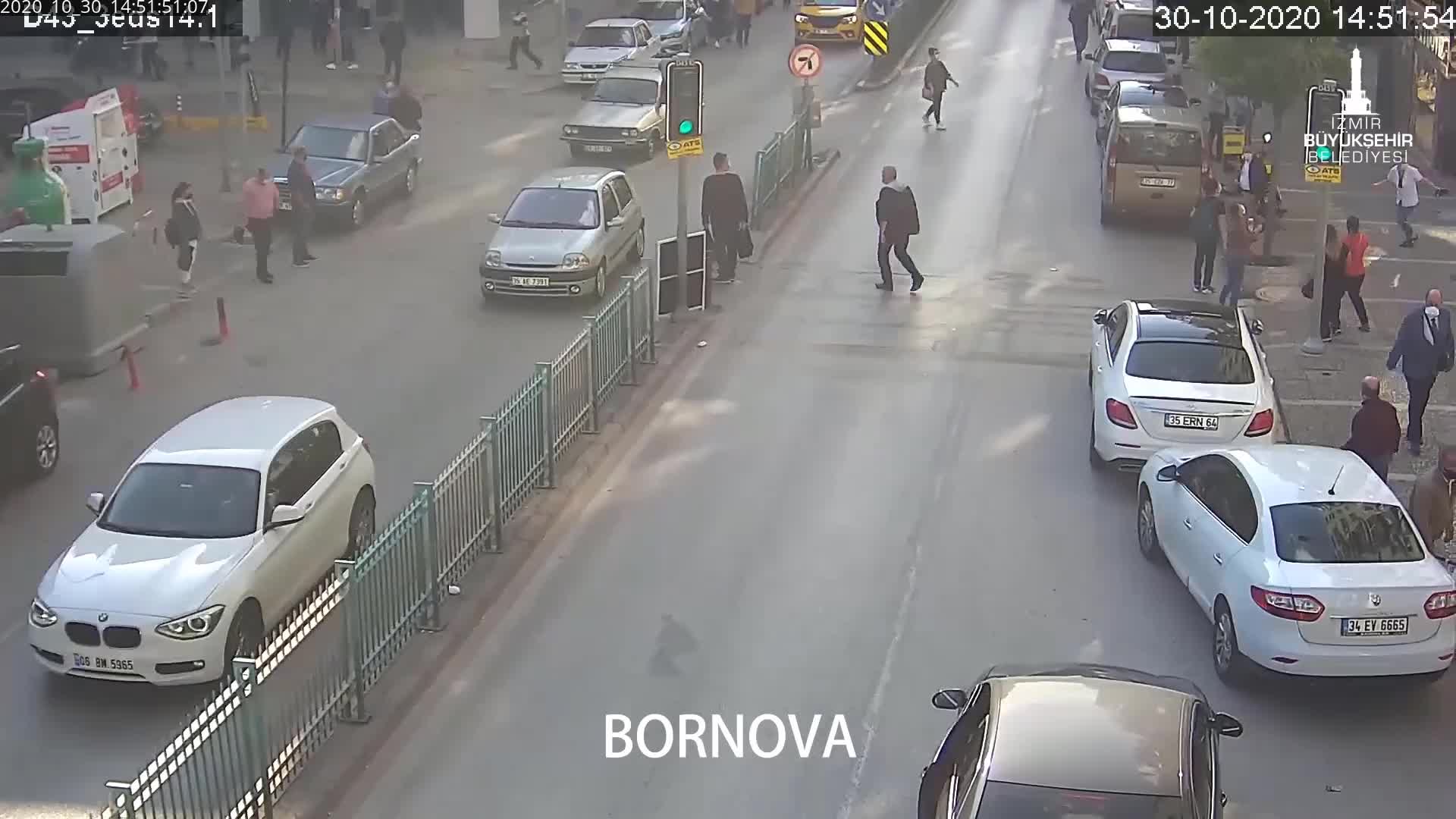 MOBESE KAMERALARINDAN İZMİR DEPREMİ