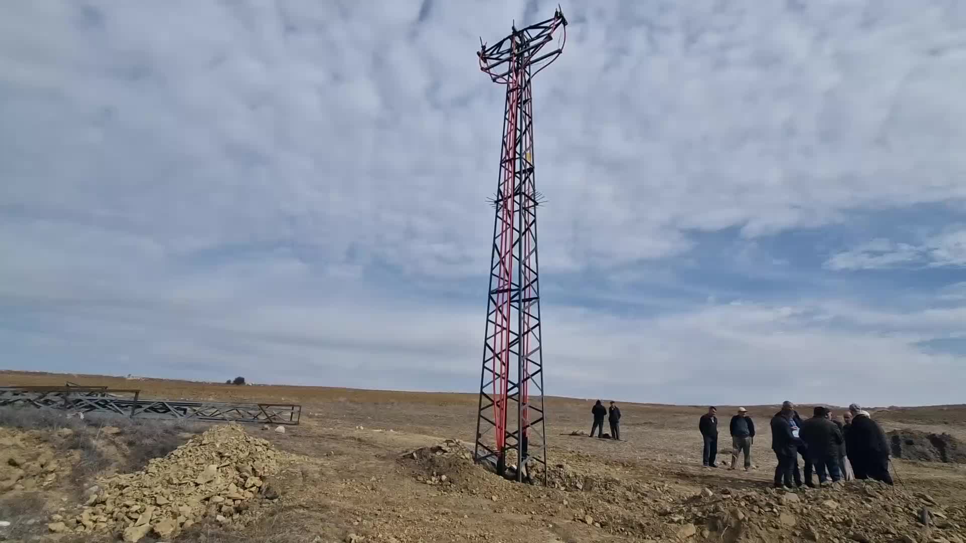 Çorum'da vatandaşlardan GES tepkisi: "Sit alanındaki tarlalarımız izinsiz kazıldı"