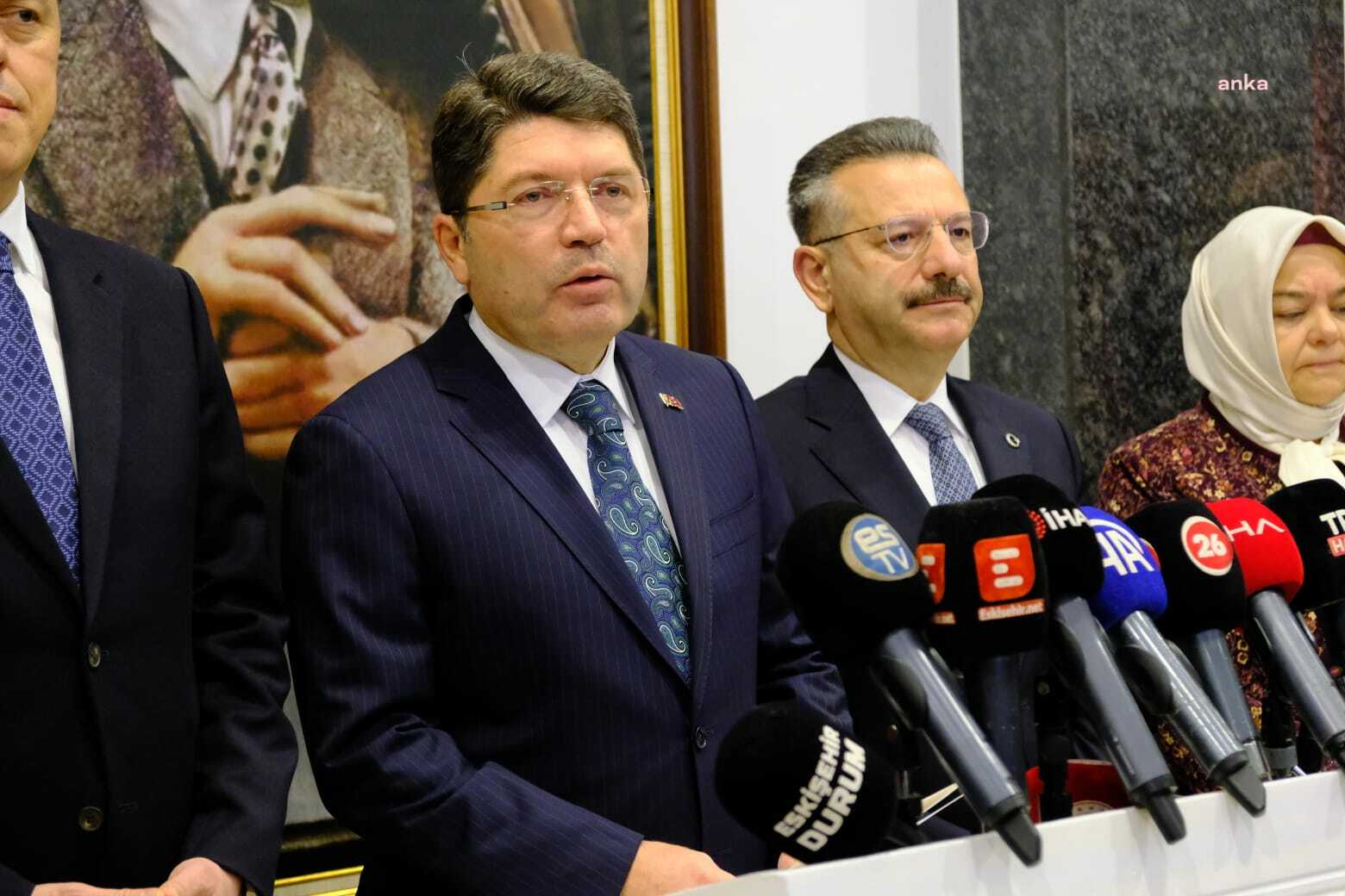 Bakan Tunç'tan CHP'li belediyelere ''inceleme ve soruşturma'' açıklaması: "Eğer bir eksiğiniz, kusurunuz varsa telaşlanırsınız ama burada bir eksiğiniz yoksa telaşa gerek yok"