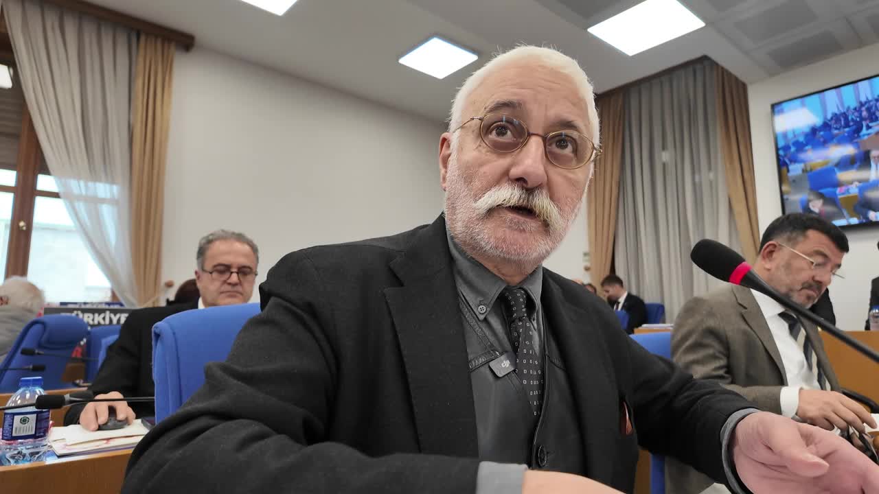 TBMM Plan ve Bütçe Komisyonu... Hakkı Saruhan Oluç: "Ekonomi politikaları sonucunda asgari ücret, temel ücret hâline geldi"