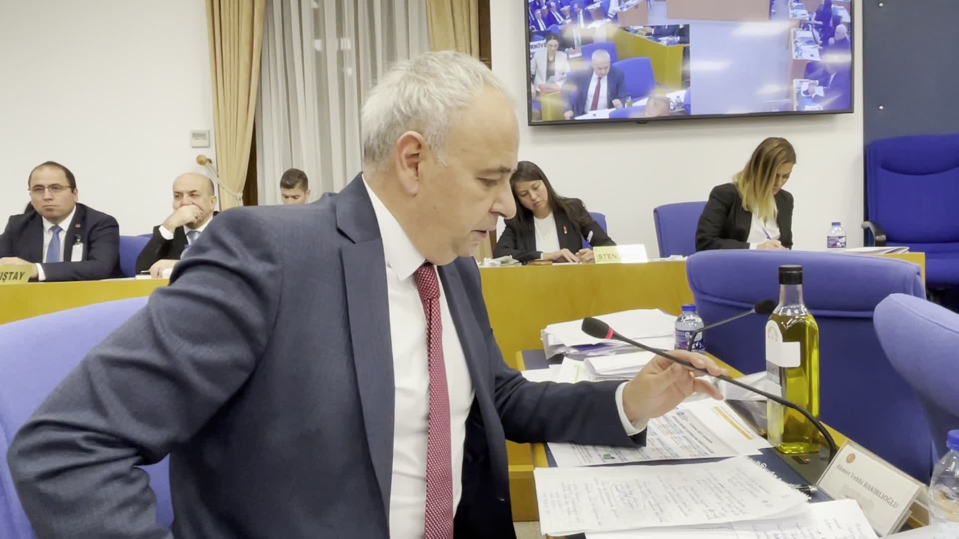 TBMM Plan ve Bütçe Komisyonu... Bakırlıoğlu: "Yıl sonu enflasyon hedefiniz tutmaz, ciddi bir gıda kriziyle karşı karşıyayız"