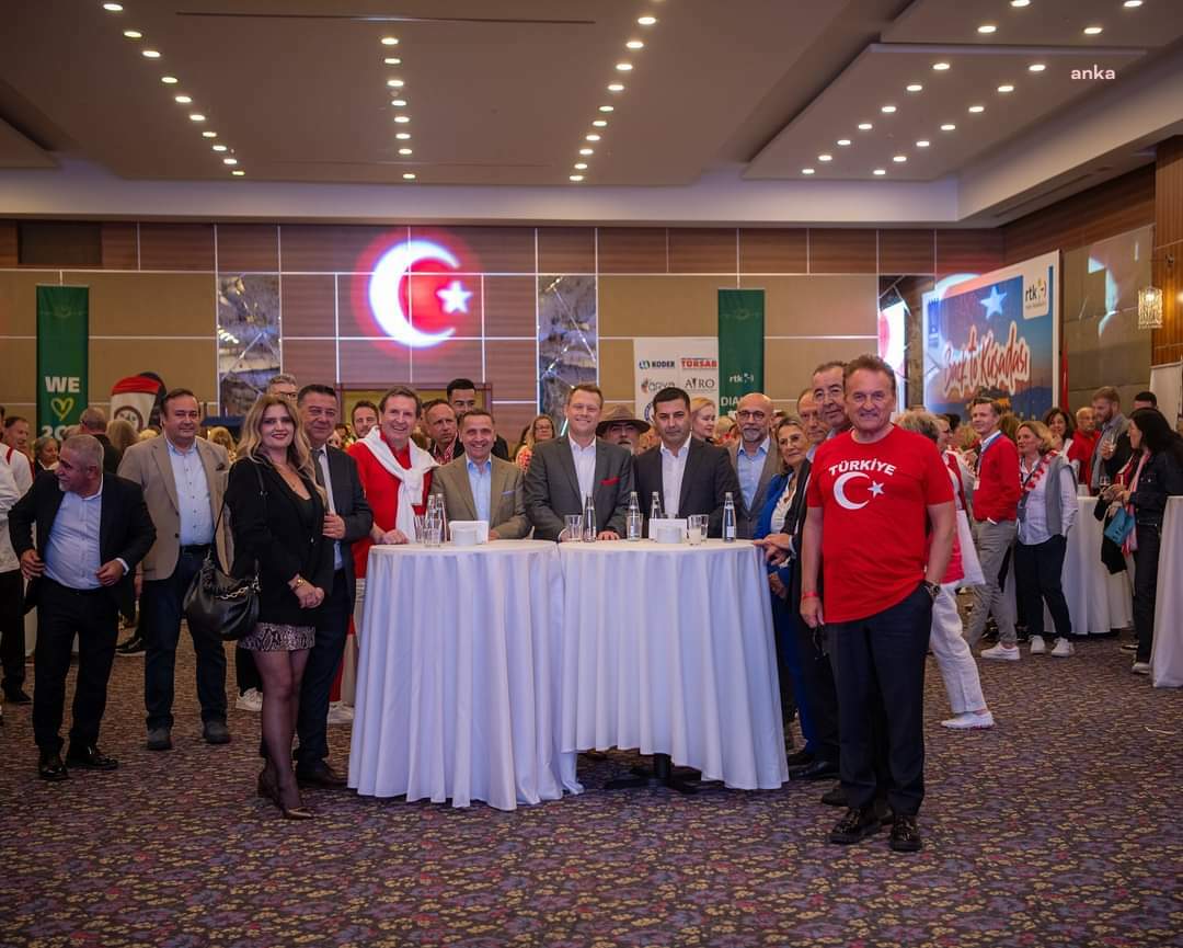 Kuşadası Belediyesi, Türk-Alman Dostluk Gecesi’ne ev sahipliği yaptı