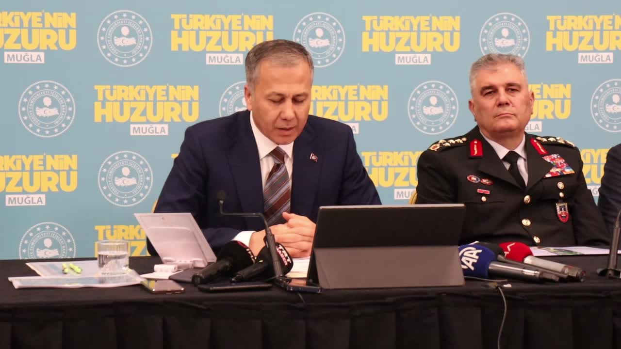 İçişleri Bakanı Ali Yerlikaya, 12 bin polis memuru alınacağını bildirdi