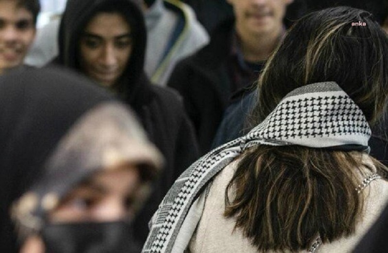 İran'da “Başörtüsüzlükten Kurtulma Kliniği" tepkisi: İnsanların başörtüsü takmalarının ruh sağlığıyla hiçbir ilgisi yok, bireysel bir tercihtir