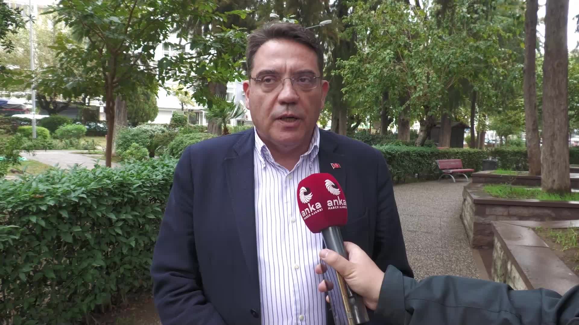 Yankı Bağcıoğlu'ndan "teğmenler" tepkisi: "Ortada ne suç unsuru ne başka bir şey var. Trajikomiğin de ötesinde bir hukuk faciası"