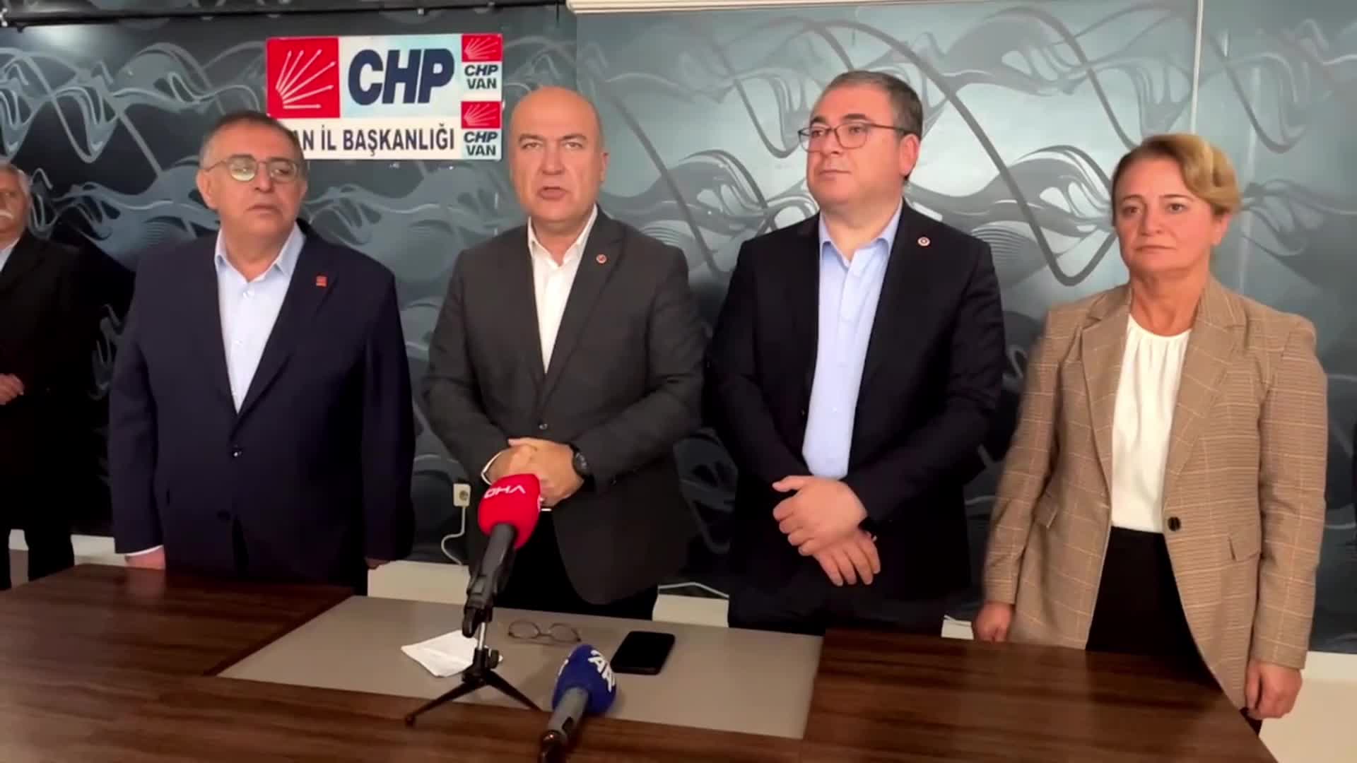CHP Genel Başkan Yardımcısı Murat Bakan: “Van sınırlarımızdan her gün en az 300 Afgan göçmen geçmeye devam ediyor”