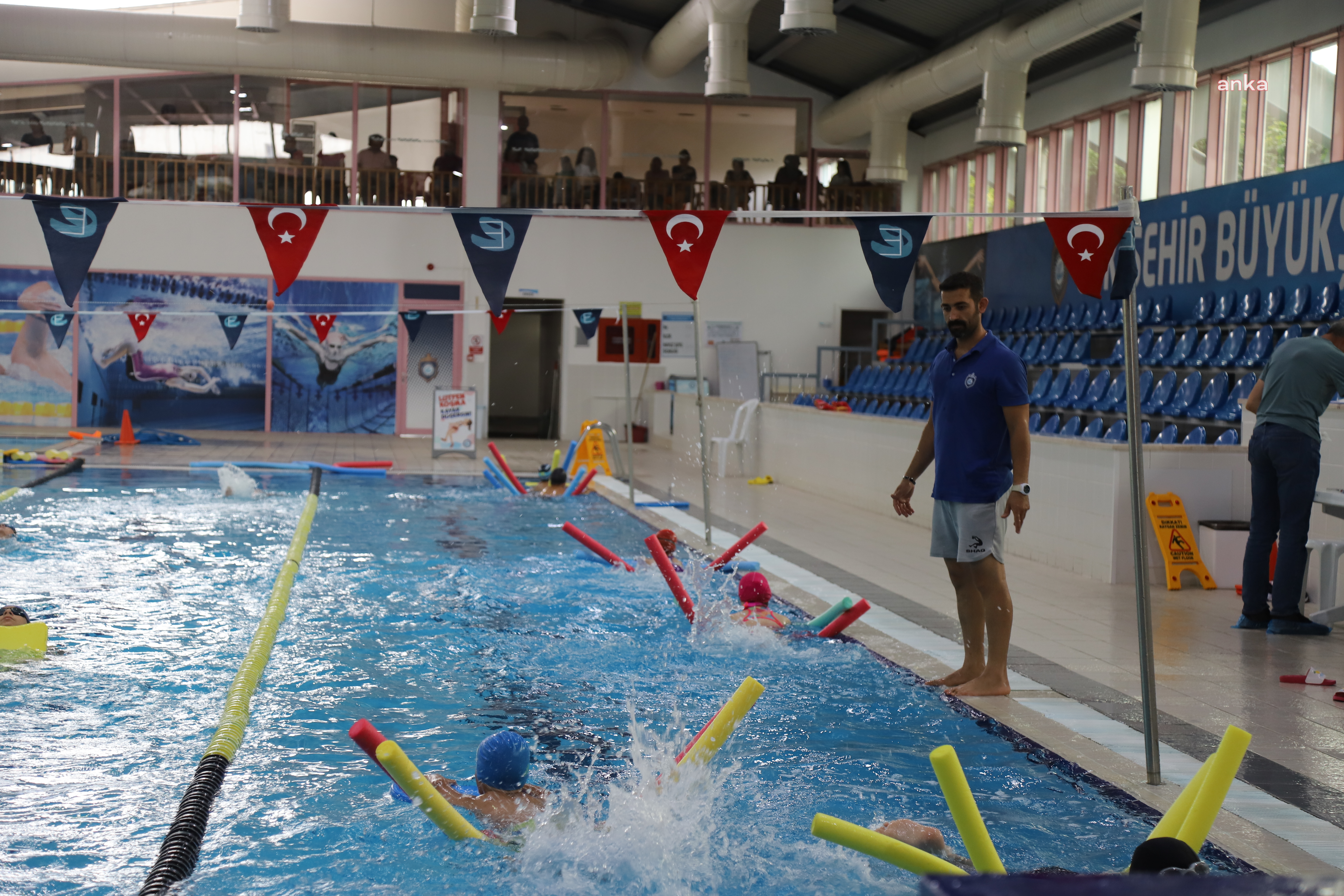 Eskişehir'de Kentpark Kapalı Yüzme Havuzu'nda kayıtlar başlıyor