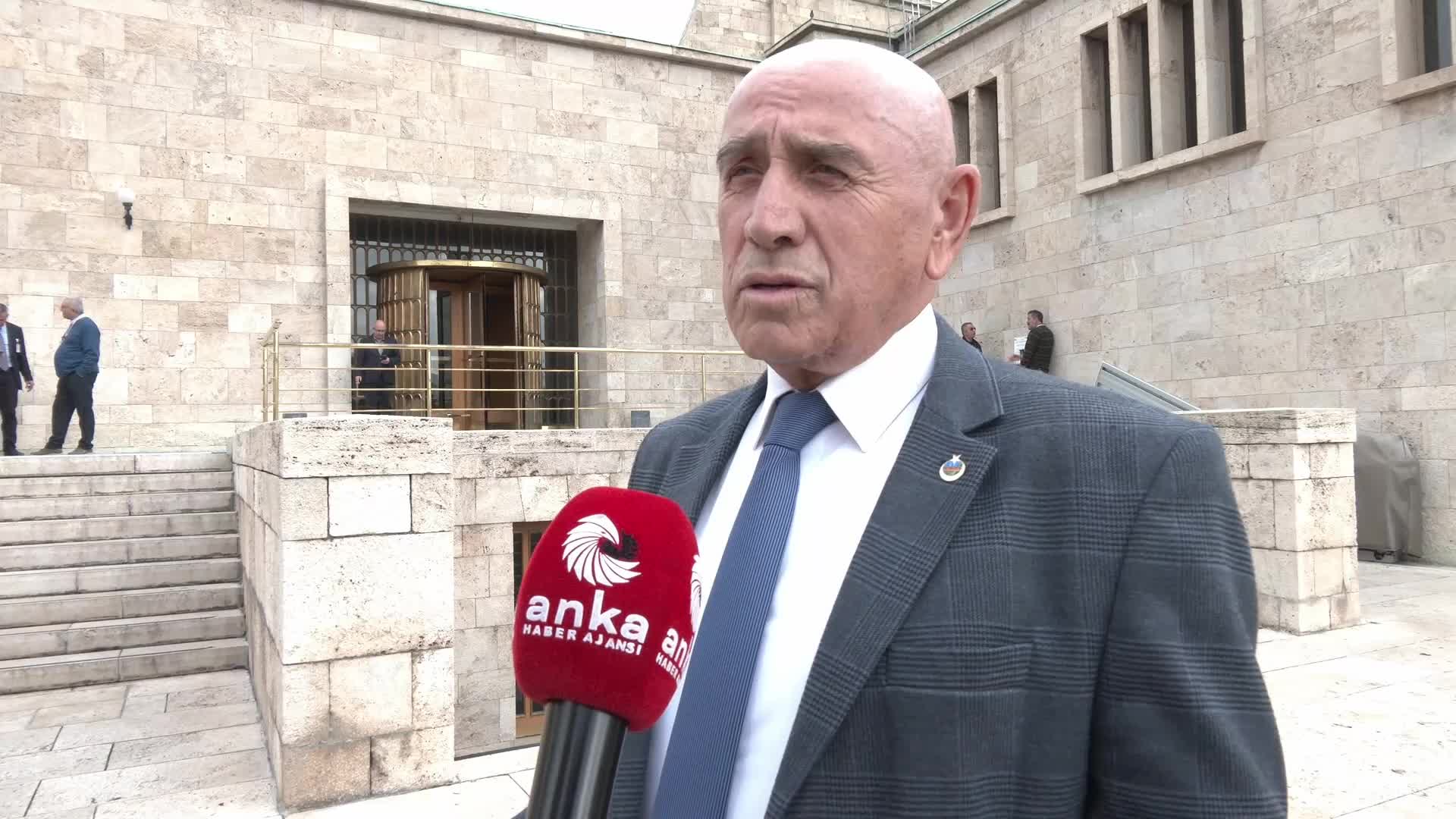 Yıldırım Kaya, Milli Eğitim Bakanı Yusuf Tekin'e "Nutuk" ve “100 Yılda Atatürk ve Eğitim” isimli kitapçığı gönderdi