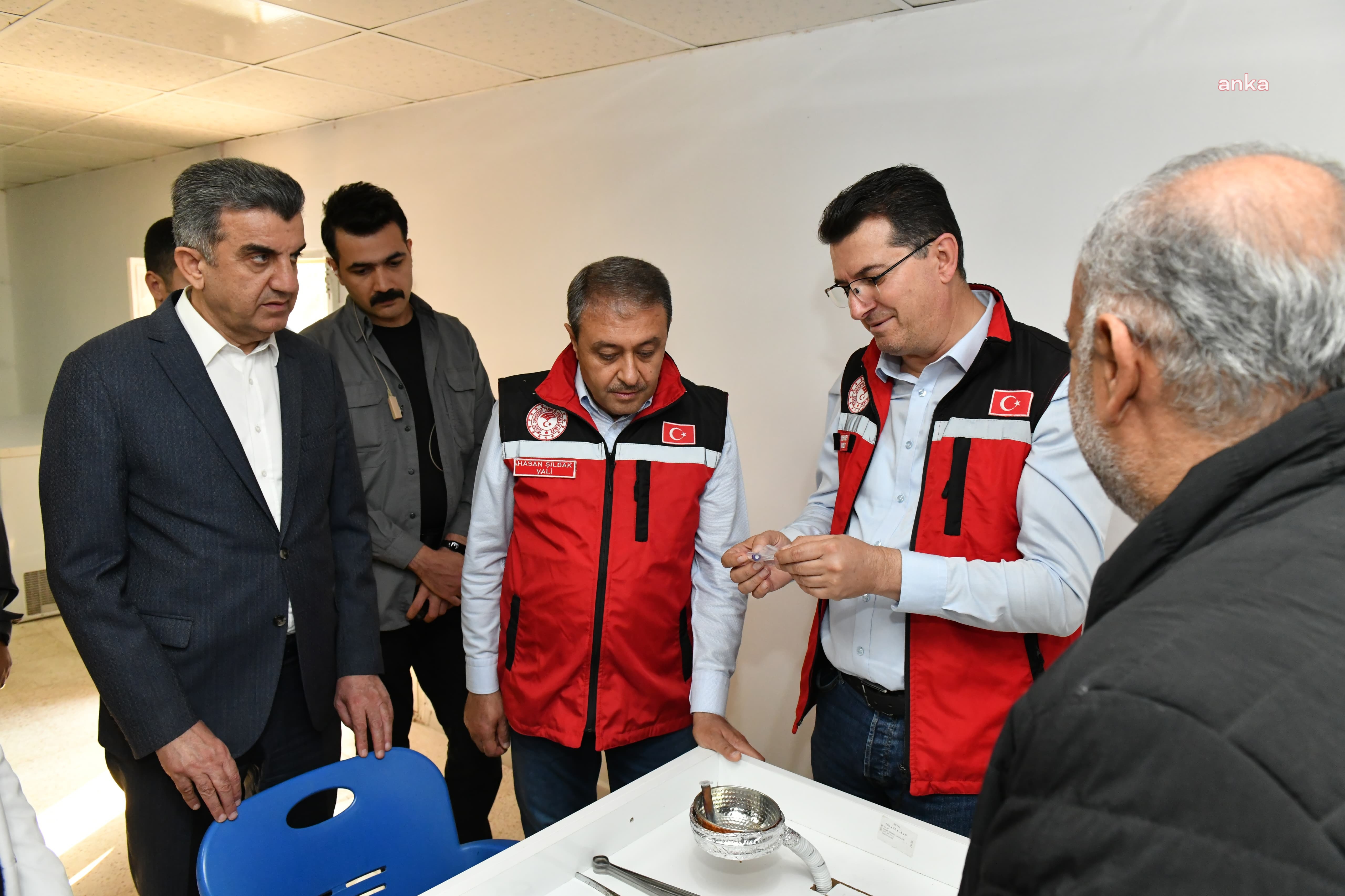 Şanlıurfalı genç girişimci, kurduğu tesiste akrepten elde ettiği zehirleri ihraç ediyor
