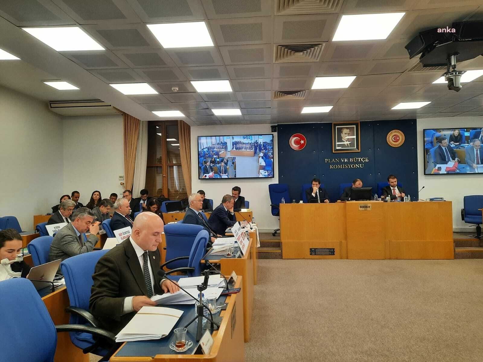 TBMM Plan ve Bütçe Komisyonu... Ali Fazıl Kasap'tan Bakan Memişoğlu'na: "Yenidoğan çetesine 'çürük elma' demek sizi aklamaz"