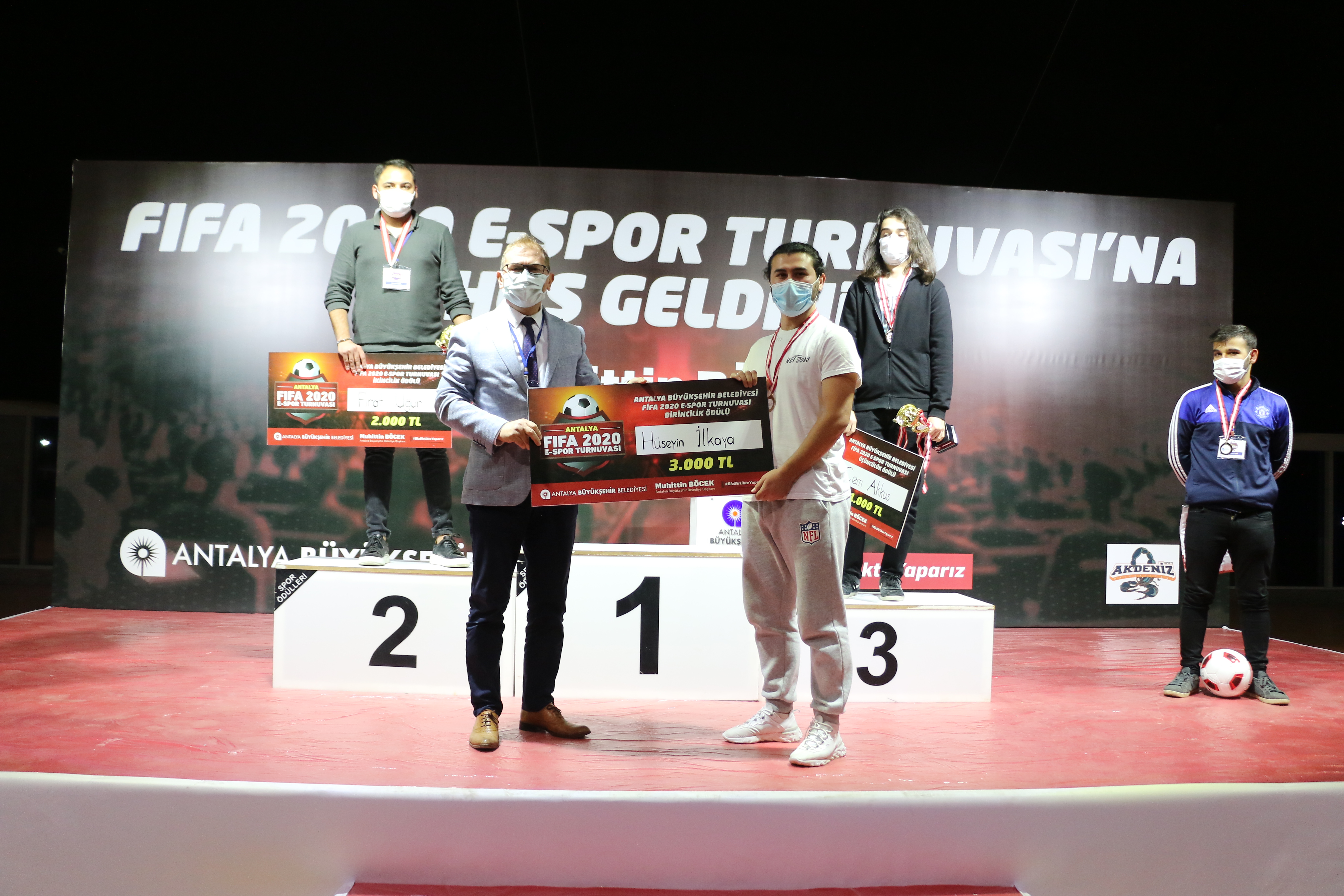 ANTALYA BÜYÜKŞEHİR’İN E-SPOR TURNUVASI SONA ERDİ