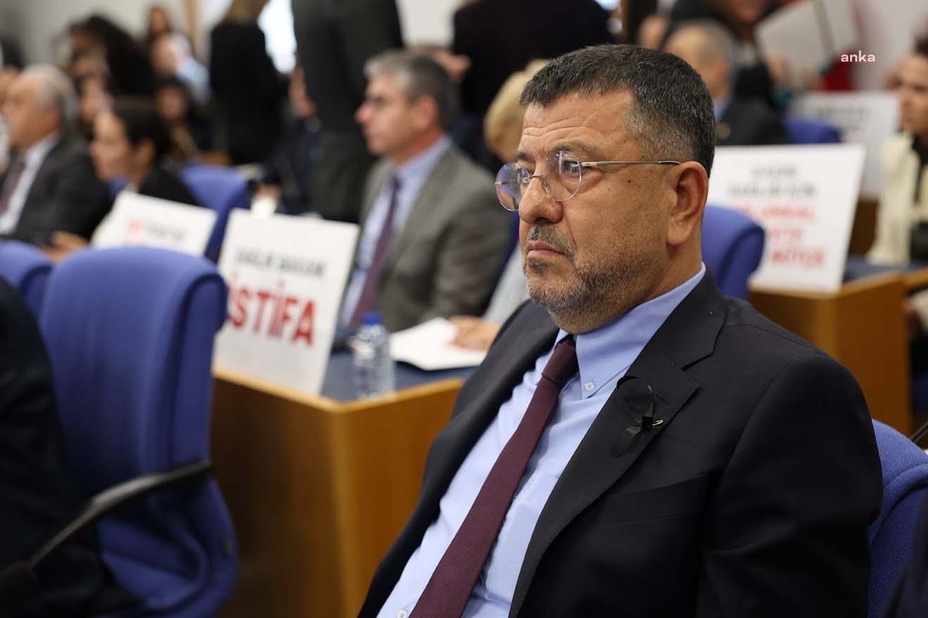 TBMM Plan ve Bütçe Komisyonu... Veli Ağbaba: "Para olacak da AKP'yle ilişki olmayacak, buna kargalar bile gülmez"