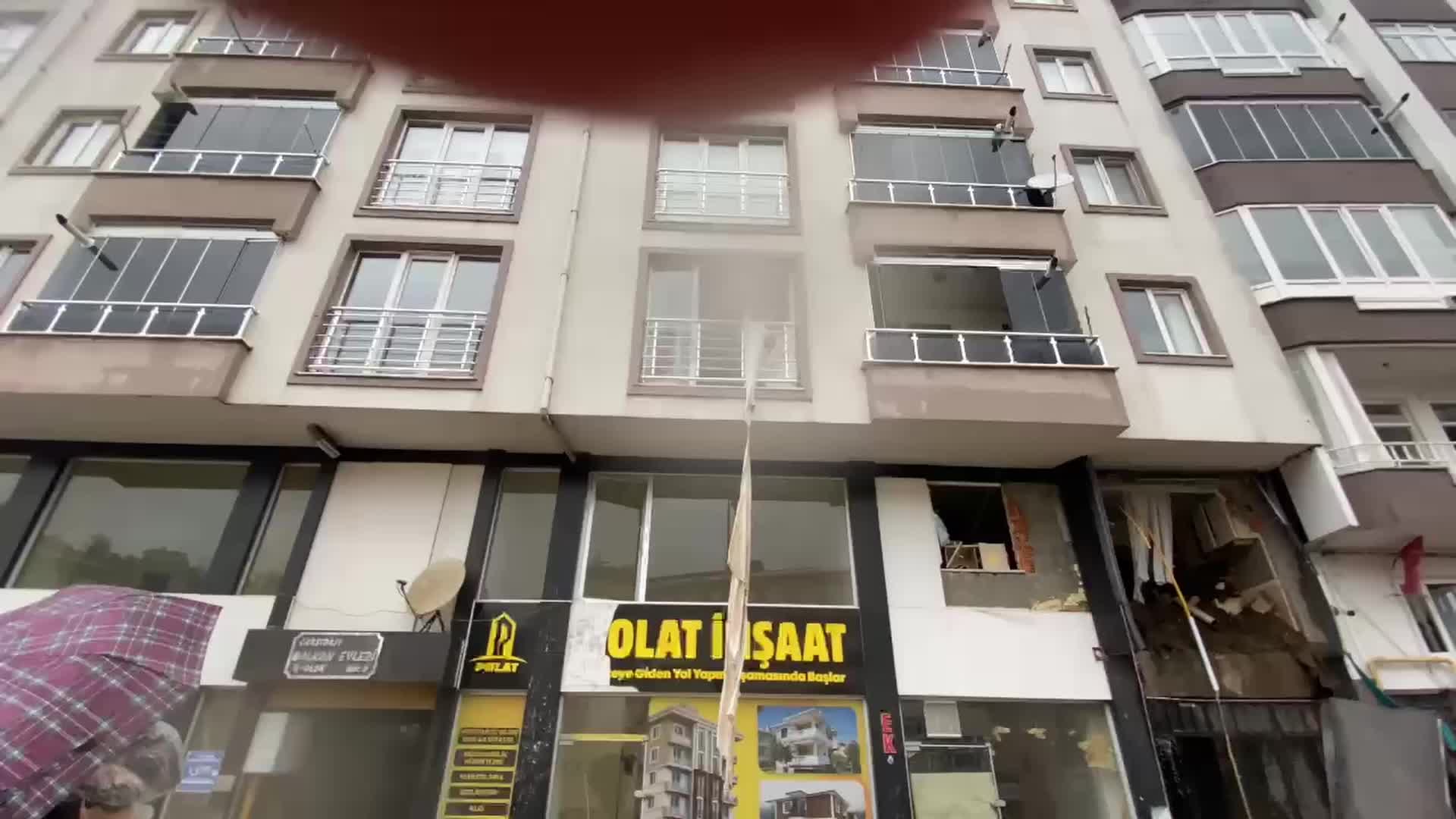 Rize'de meydana gelen heyelan... CHP Rize İl Başkanı Saltuk Deniz: "Türkiye'yi yöneten AKP'nin basiretsizliği ne Çayeli halkının ne de Türkiye halkının kaderidir"
