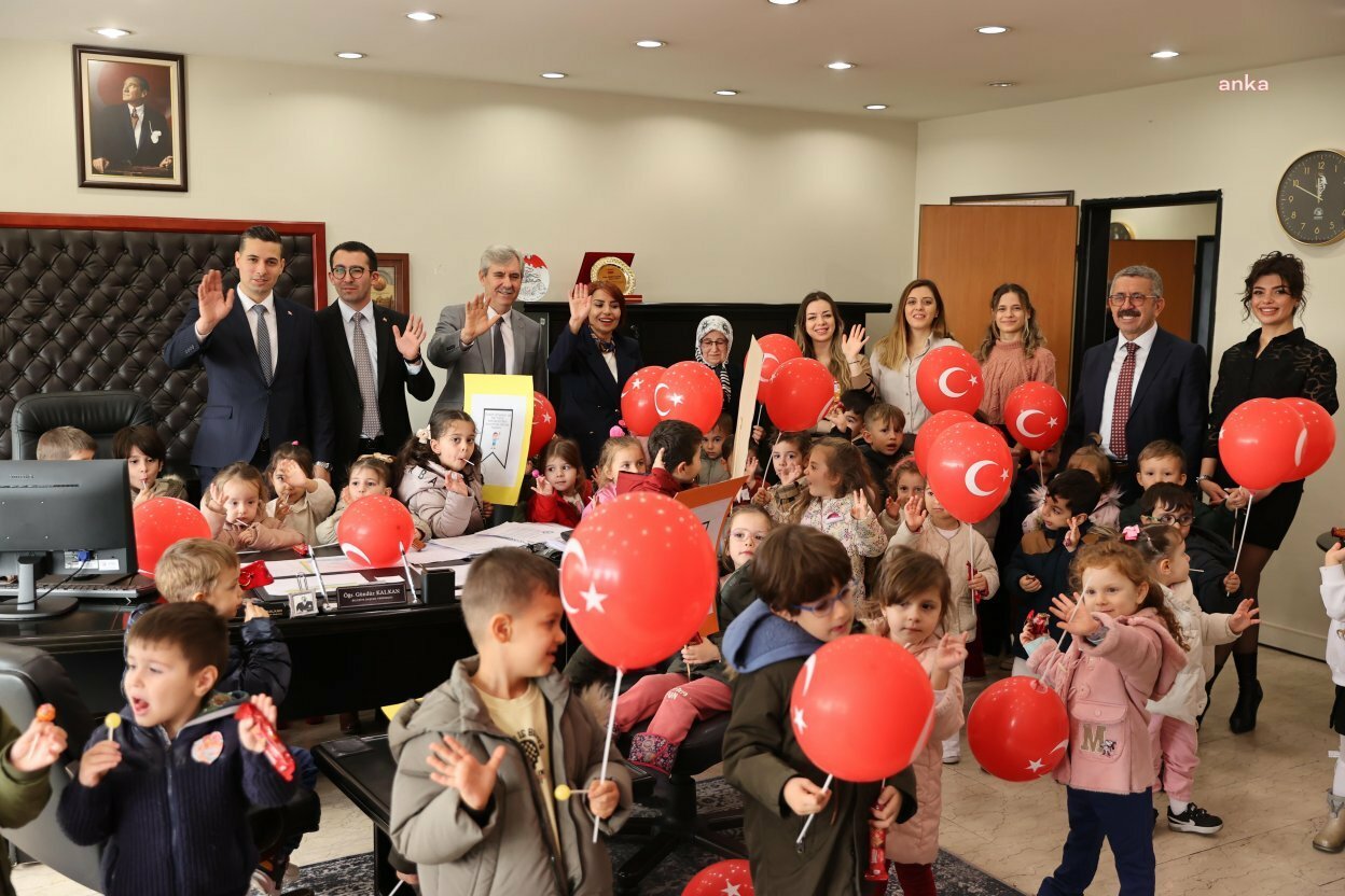 Yuvamız Bayrampaşa Çocuk Eğitim Merkezi öğrencileri, Dünya Çocuk Hakları Günü’nü kutladı