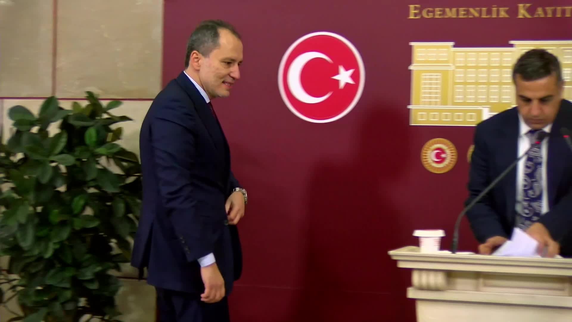 Fatih Erbakan: ‘’İktidar ile ilgili yolsuzluk iddiaları yıllardan beri bu kadar ayyuka çıkmış bir durumdayken bu savcılar neden harekete geçmiyor’’