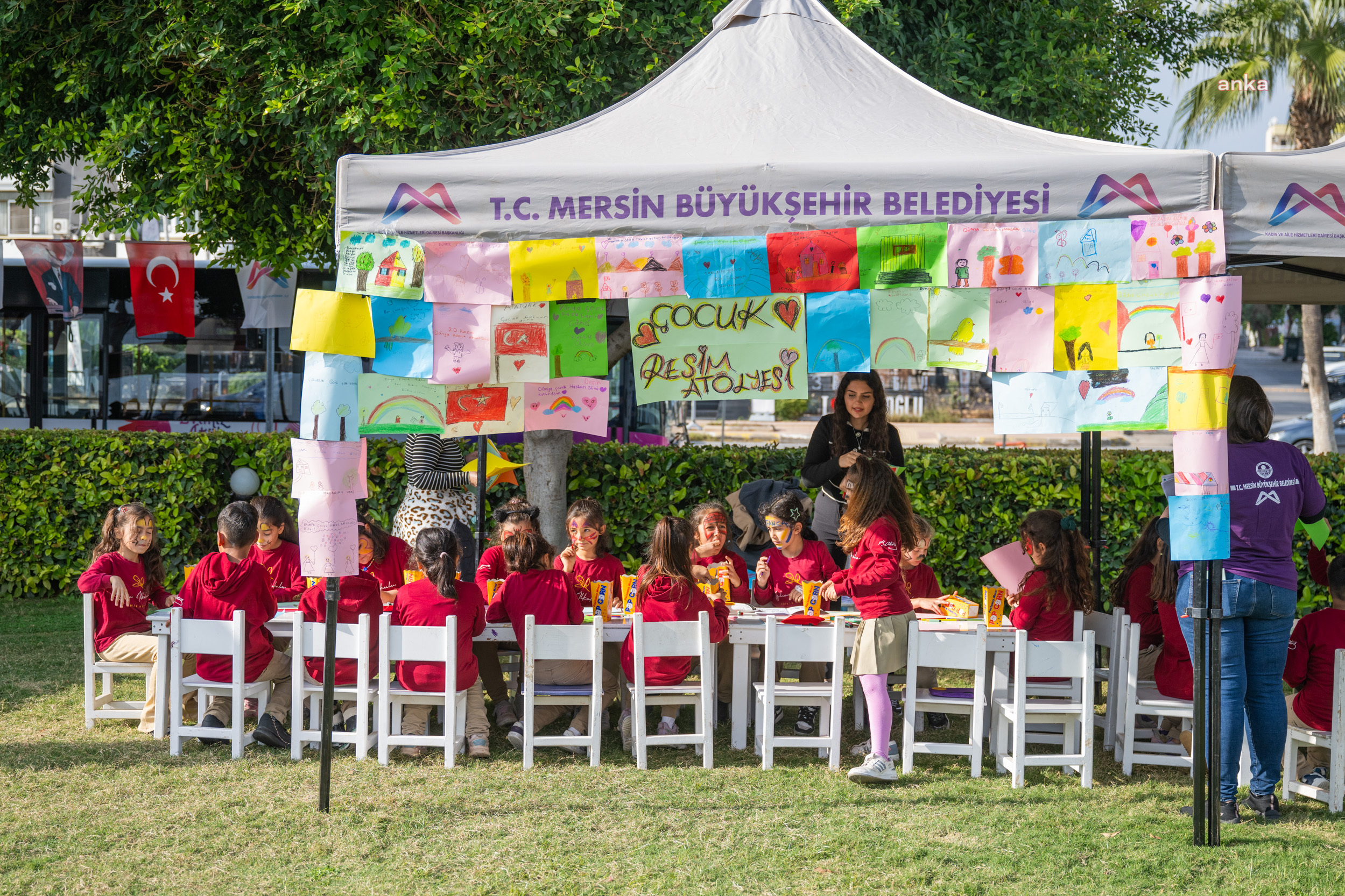 Mersin Büyükşehir Belediyesi, Çocuk Hakları Günü'nde bir dizi etkinlik düzenledi